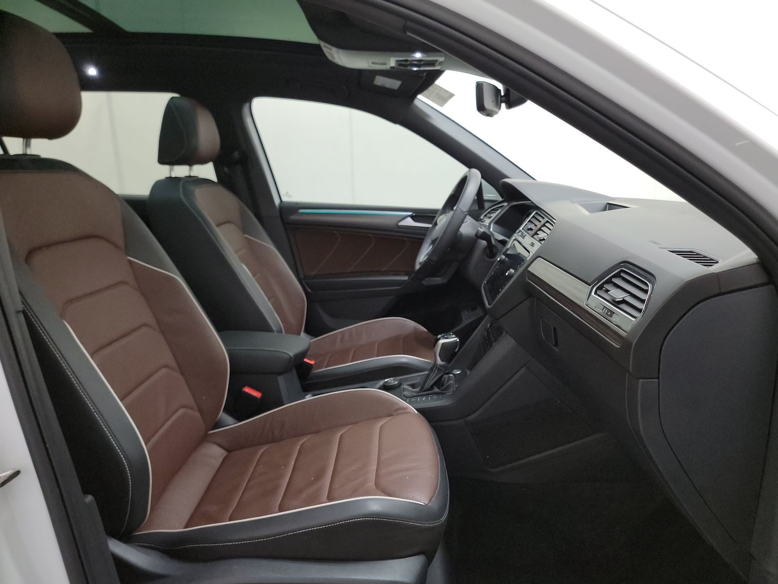 2024 Volkswagen Tiguan 2.0T SEL R-Line AWD