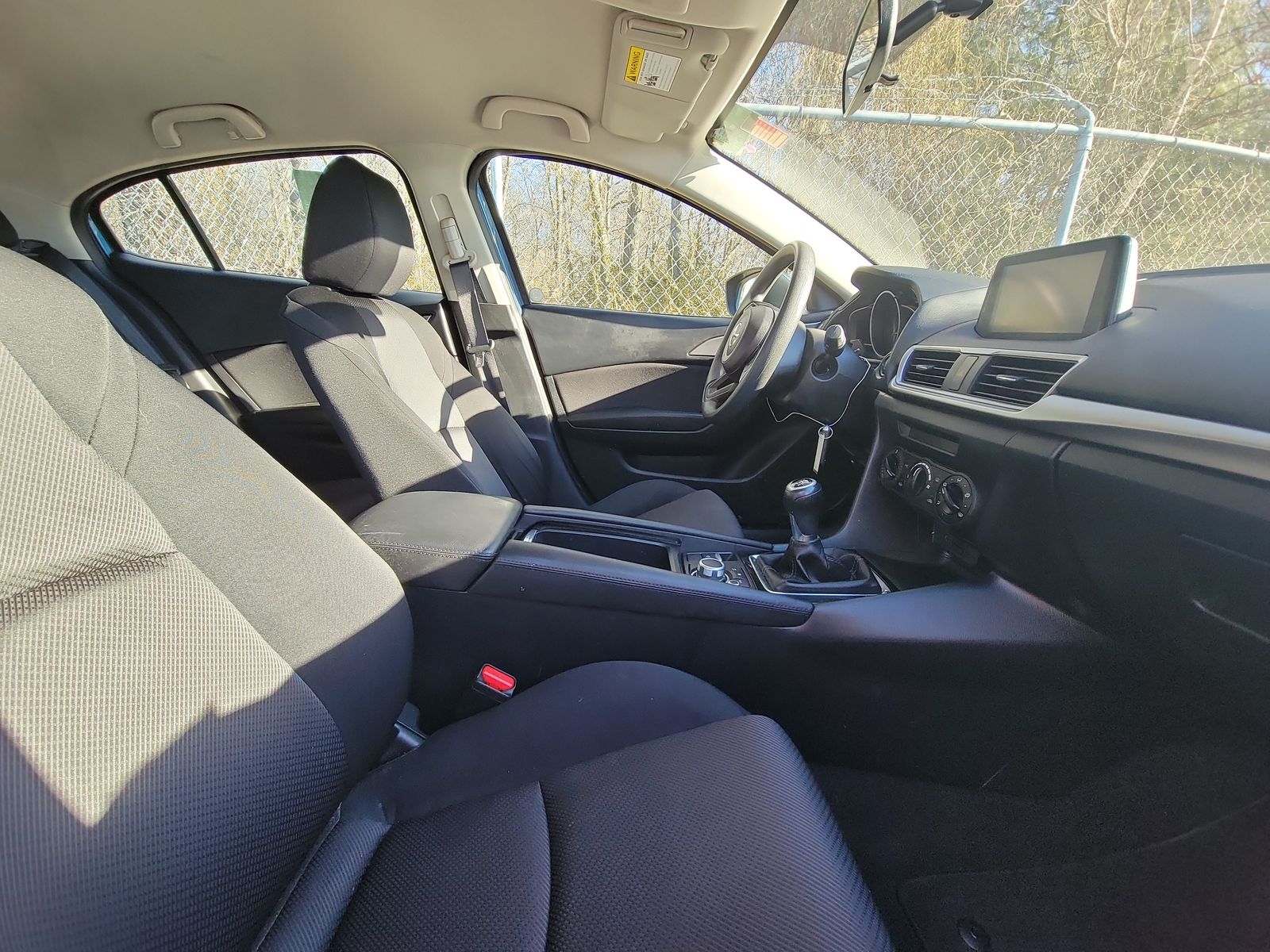 2017 MAZDA MAZDA3 Sport FWD