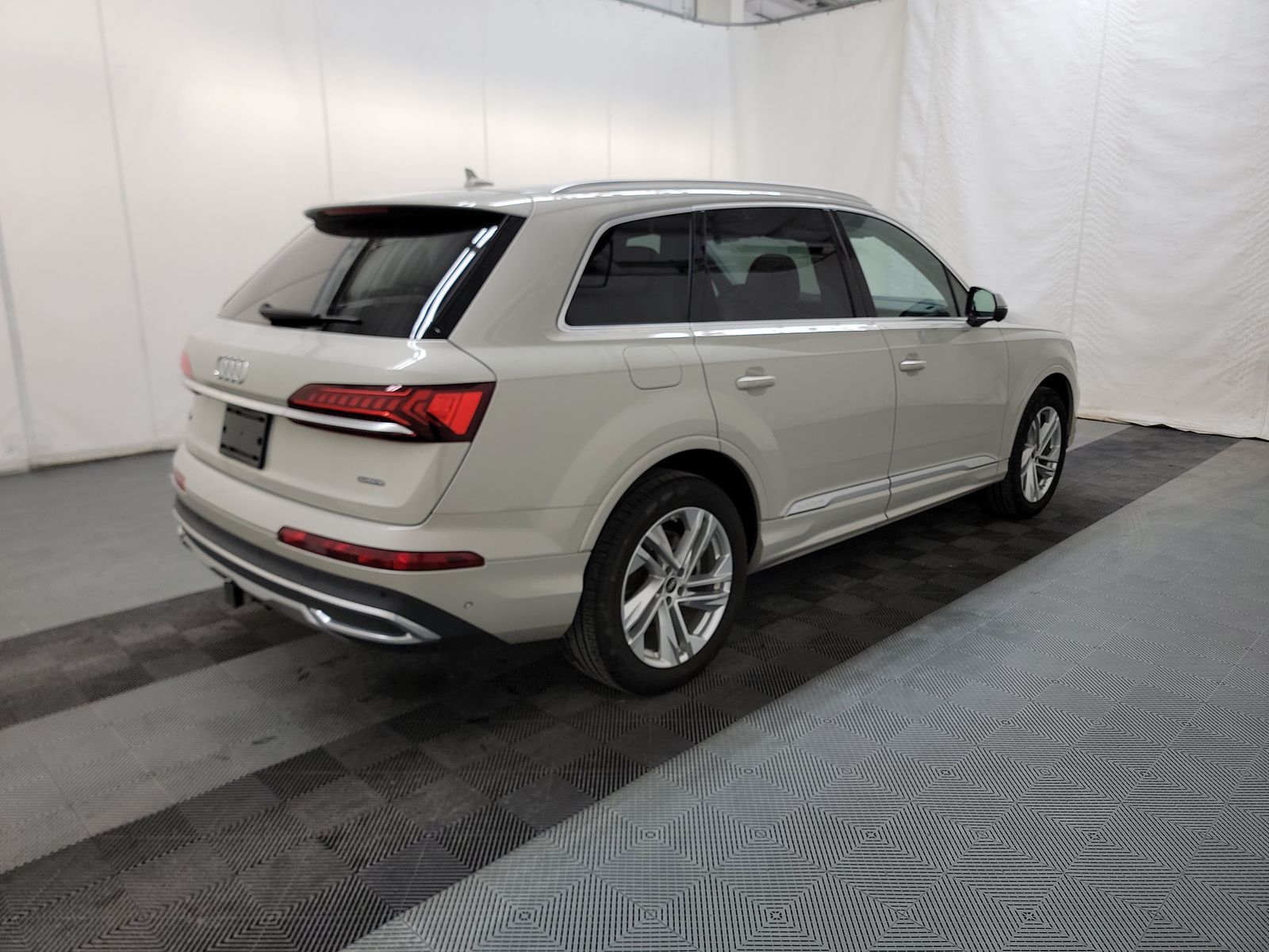 2022 Audi Q7 Premium Plus AWD