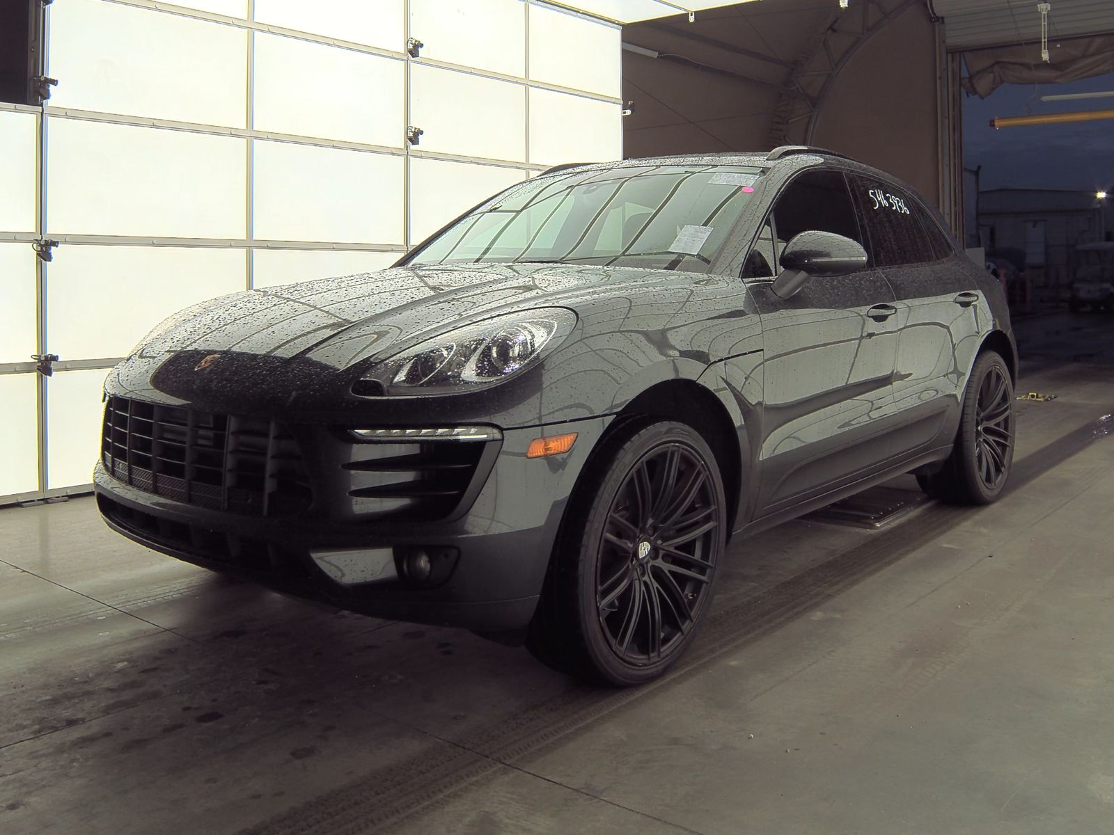 2017 Porsche Macan Base AWD