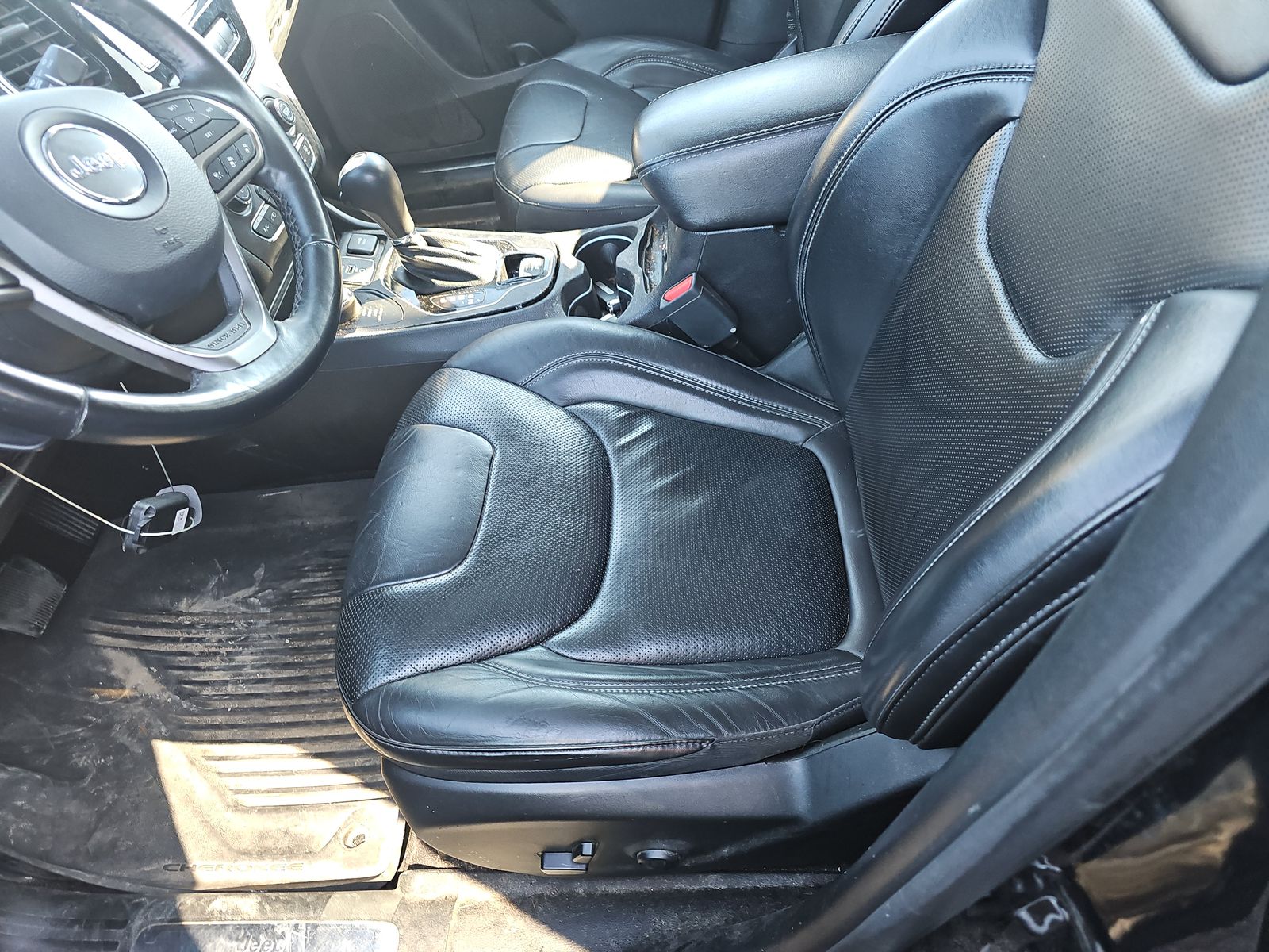2019 Jeep Cherokee Limited AWD