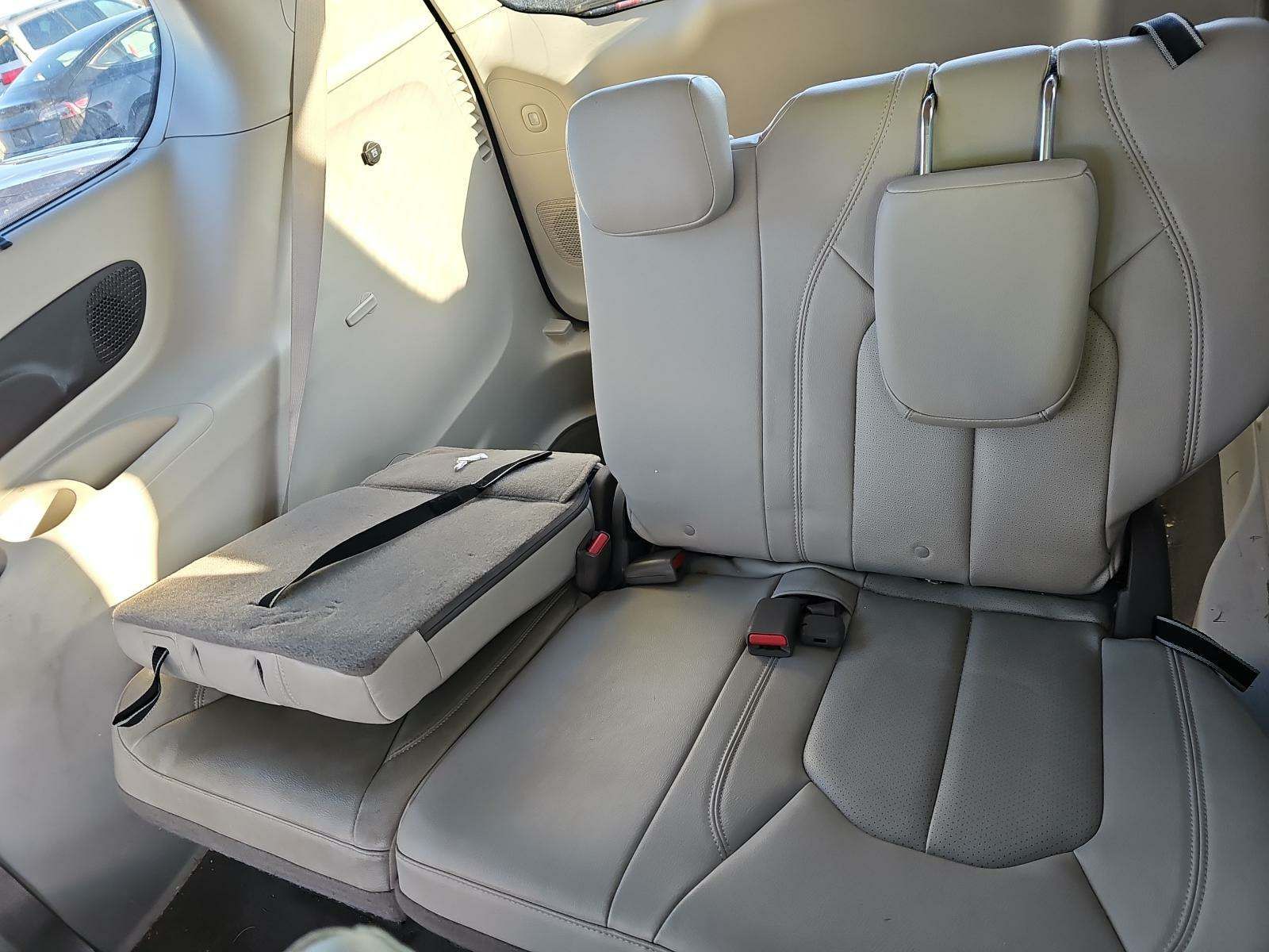 2021 Chrysler Pacifica Touring L FWD