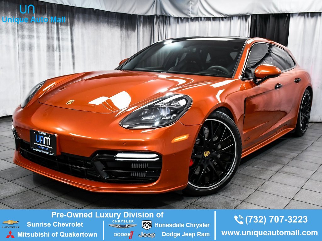 2020 Porsche Panamera Sport Turismo GTS