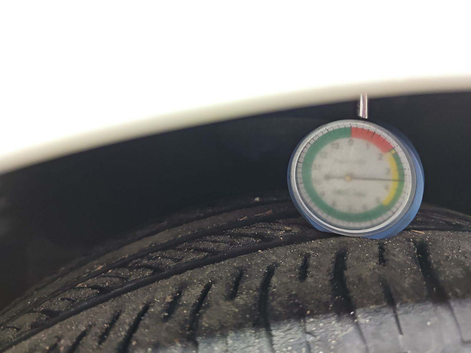 2016 Toyota Prius Two FWD