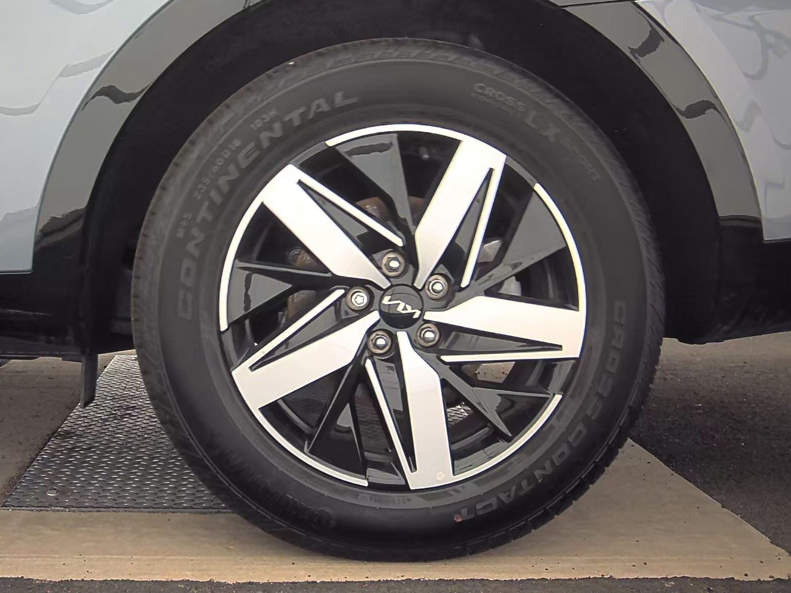 2023 Kia Sorento S FWD