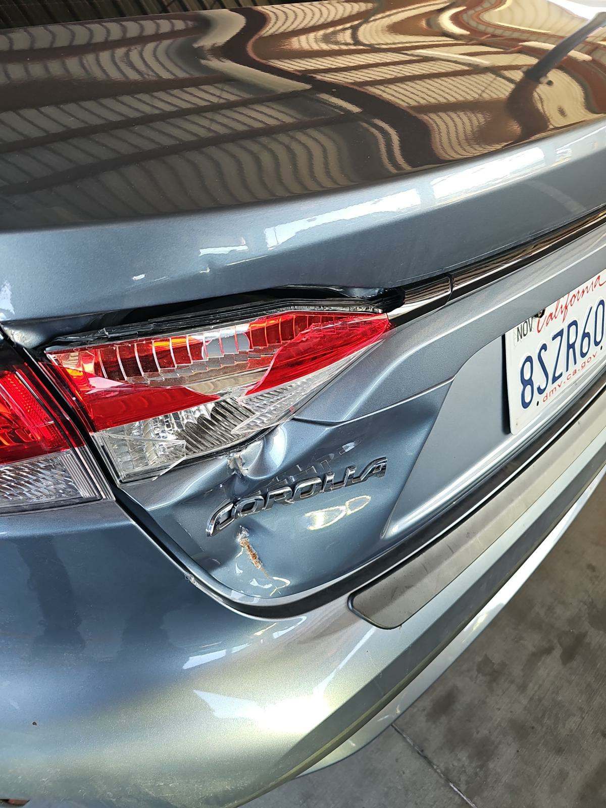 2021 Toyota Corolla LE FWD