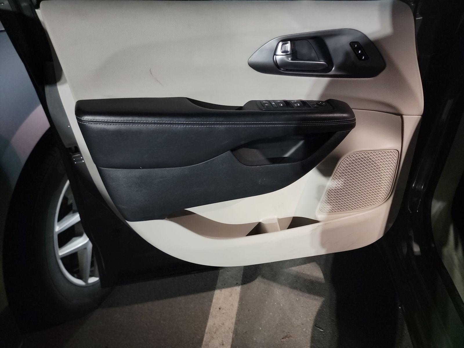 2022 Chrysler Pacifica Touring L FWD