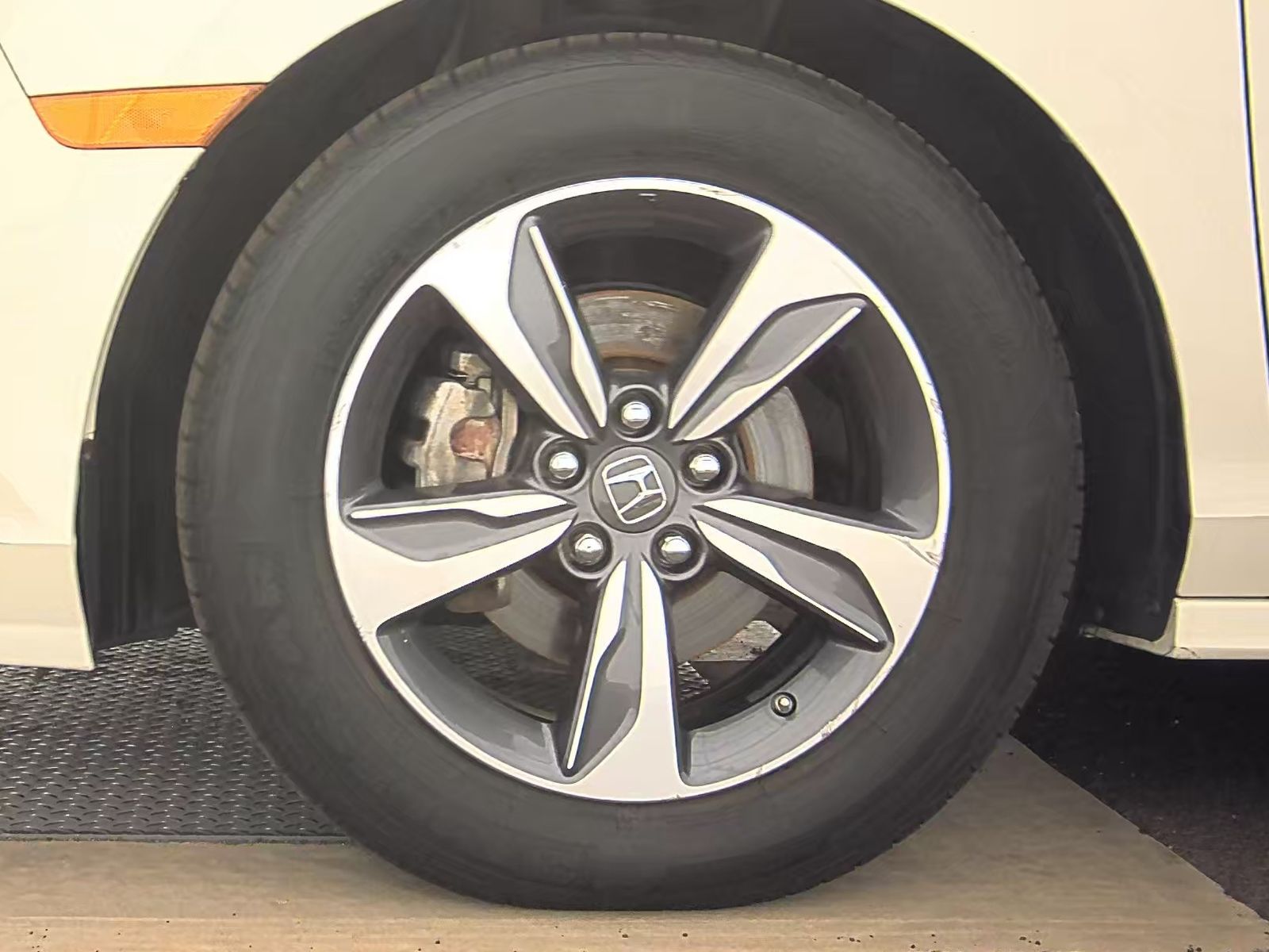 2019 Honda Odyssey Touring FWD