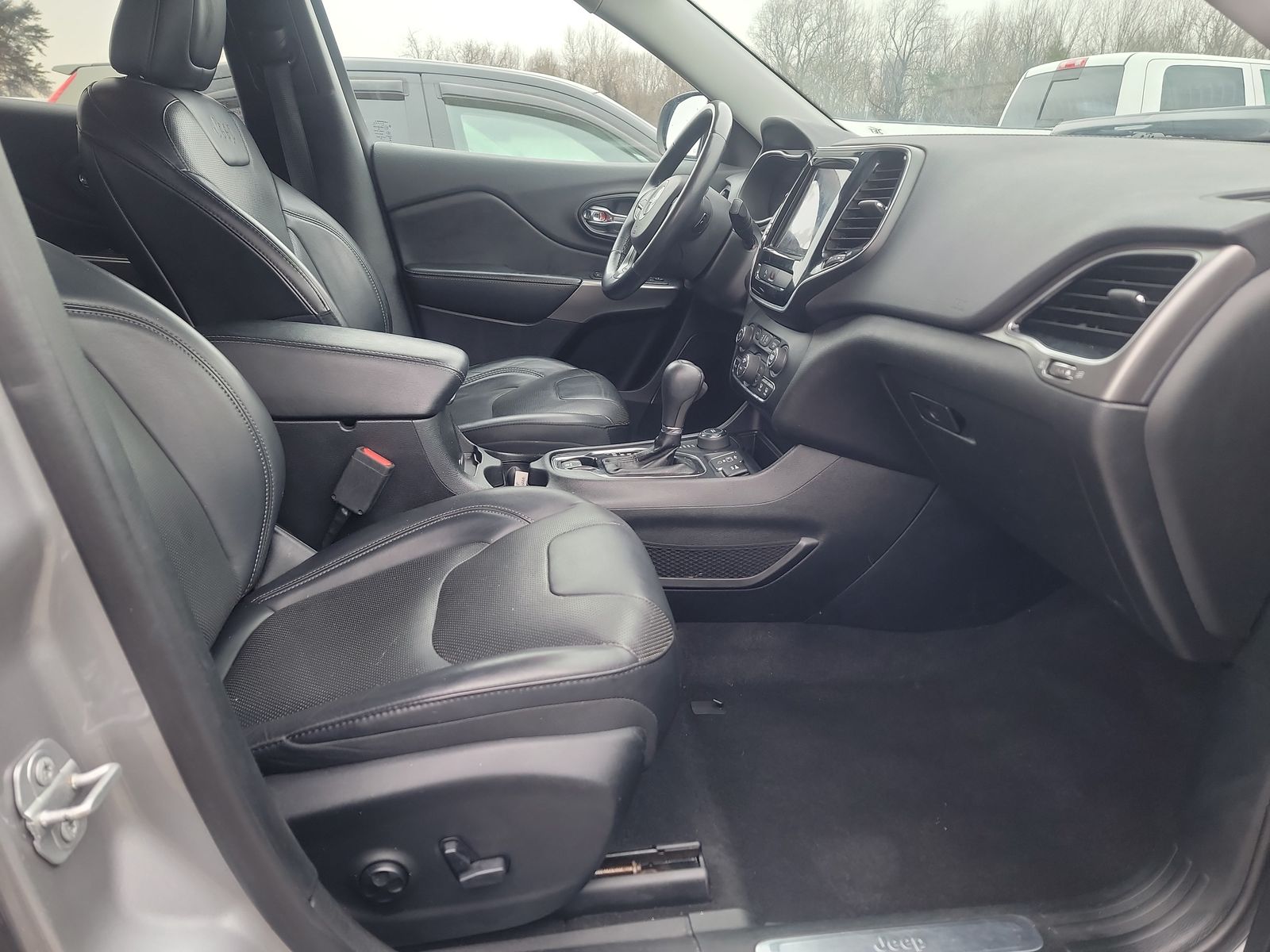 2019 Jeep Cherokee Limited AWD