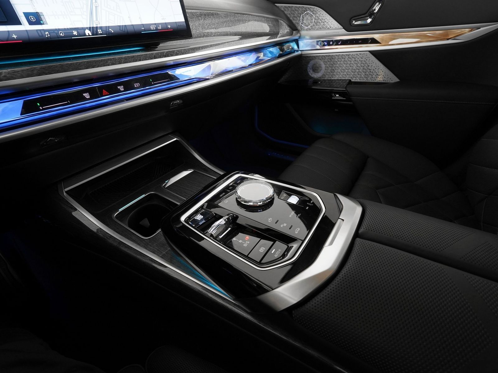 BMW 7 Series 760i xDrive снимка BMW 7 Series 760i xDrive