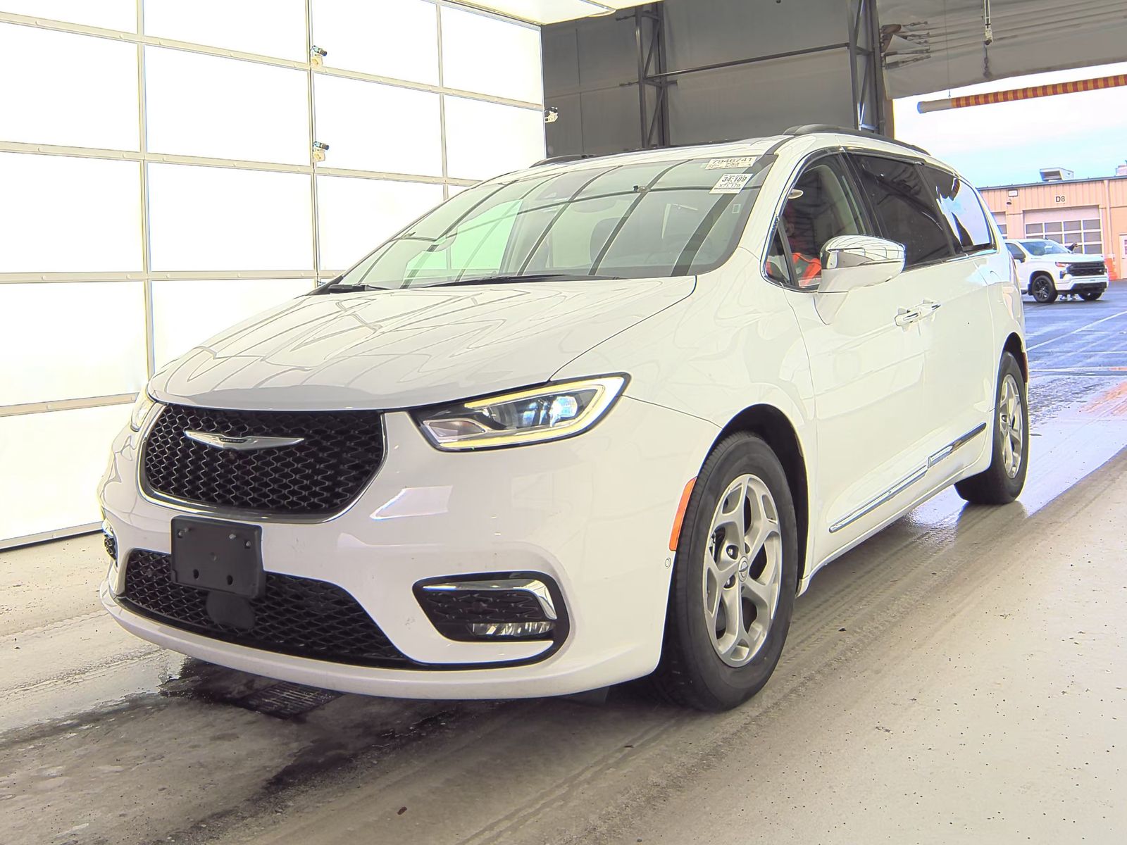 2022 Chrysler Pacifica Limited FWD