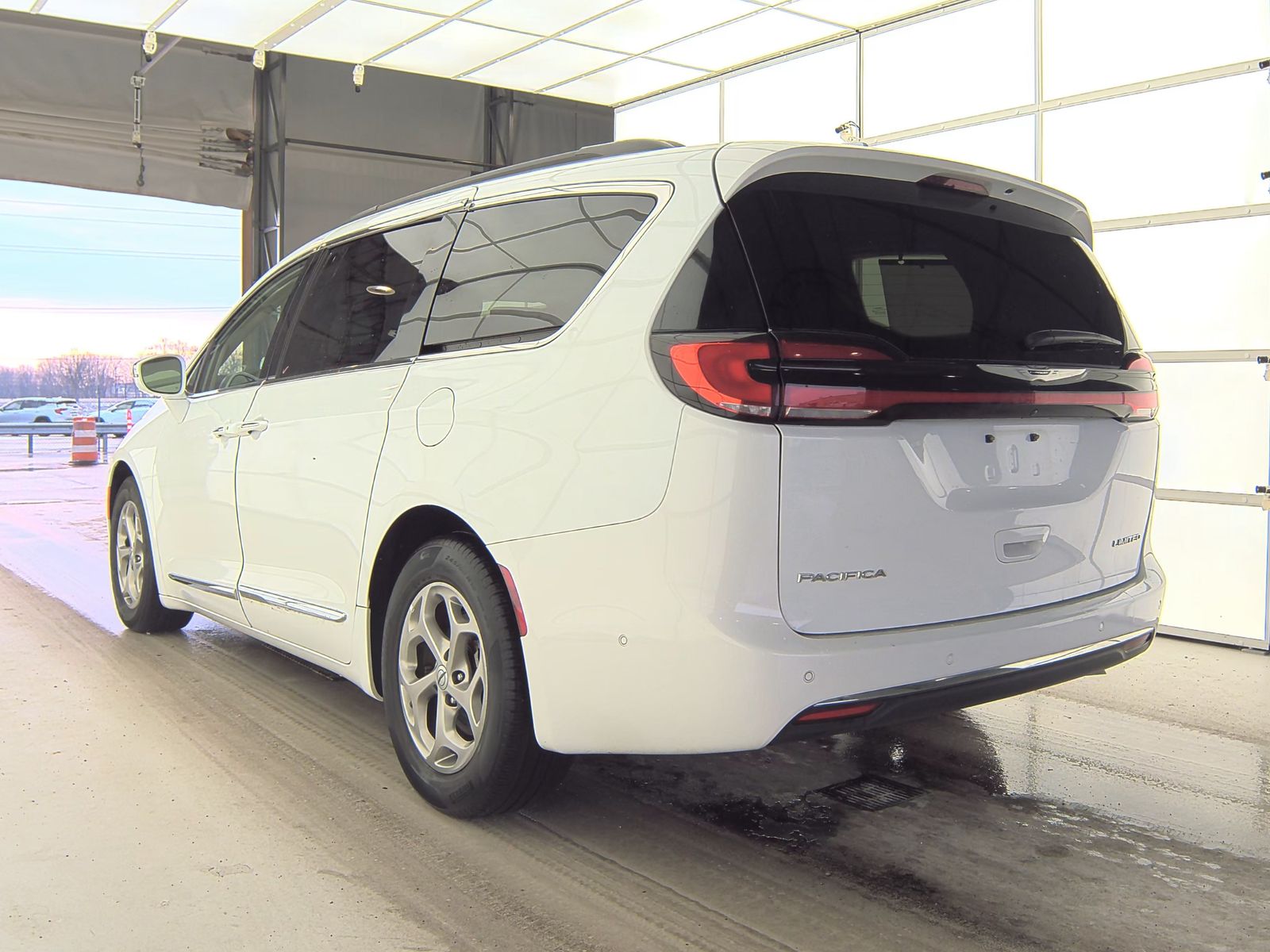 2022 Chrysler Pacifica Limited FWD