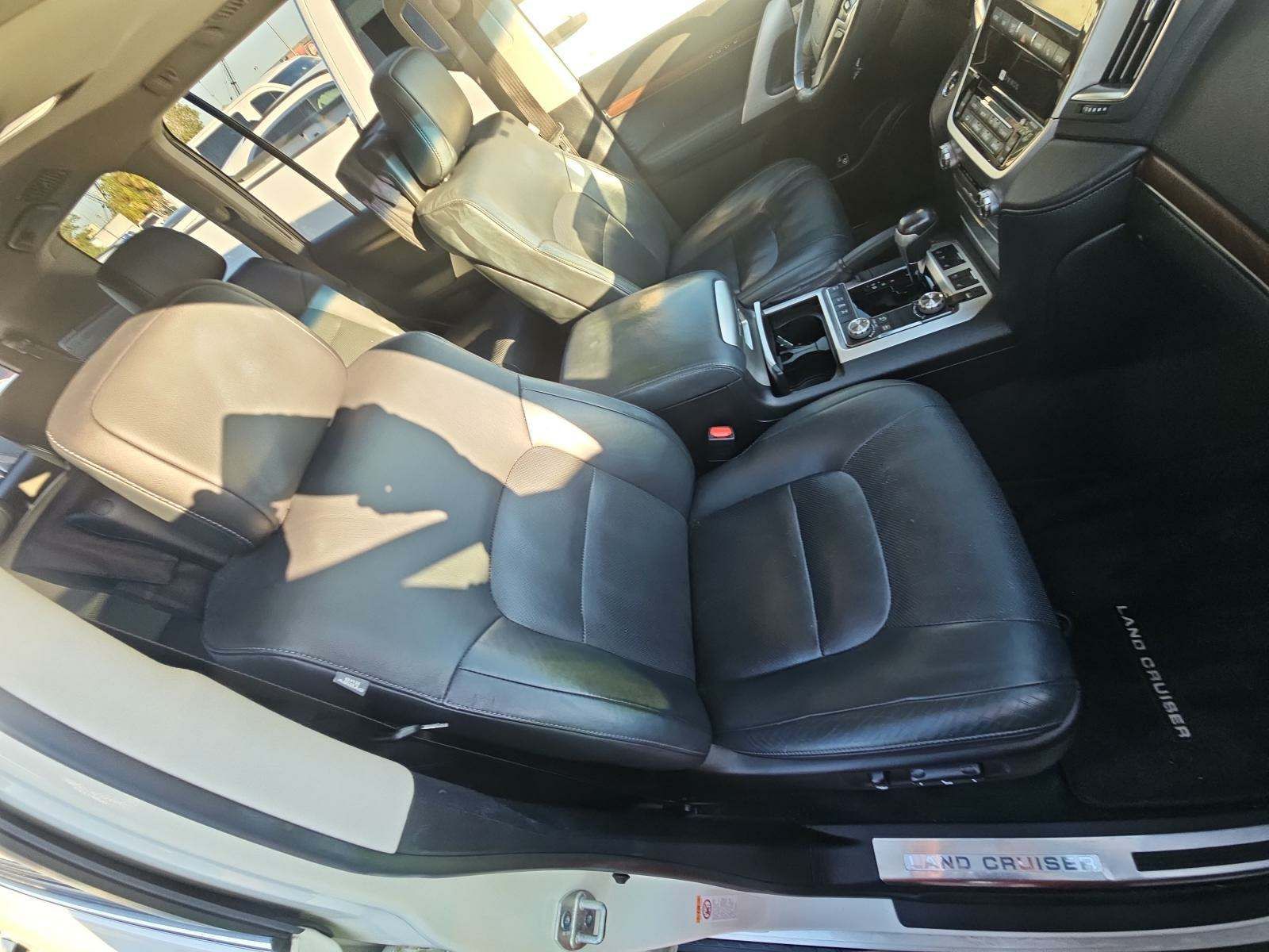 2016 Toyota Land Cruiser Base AWD