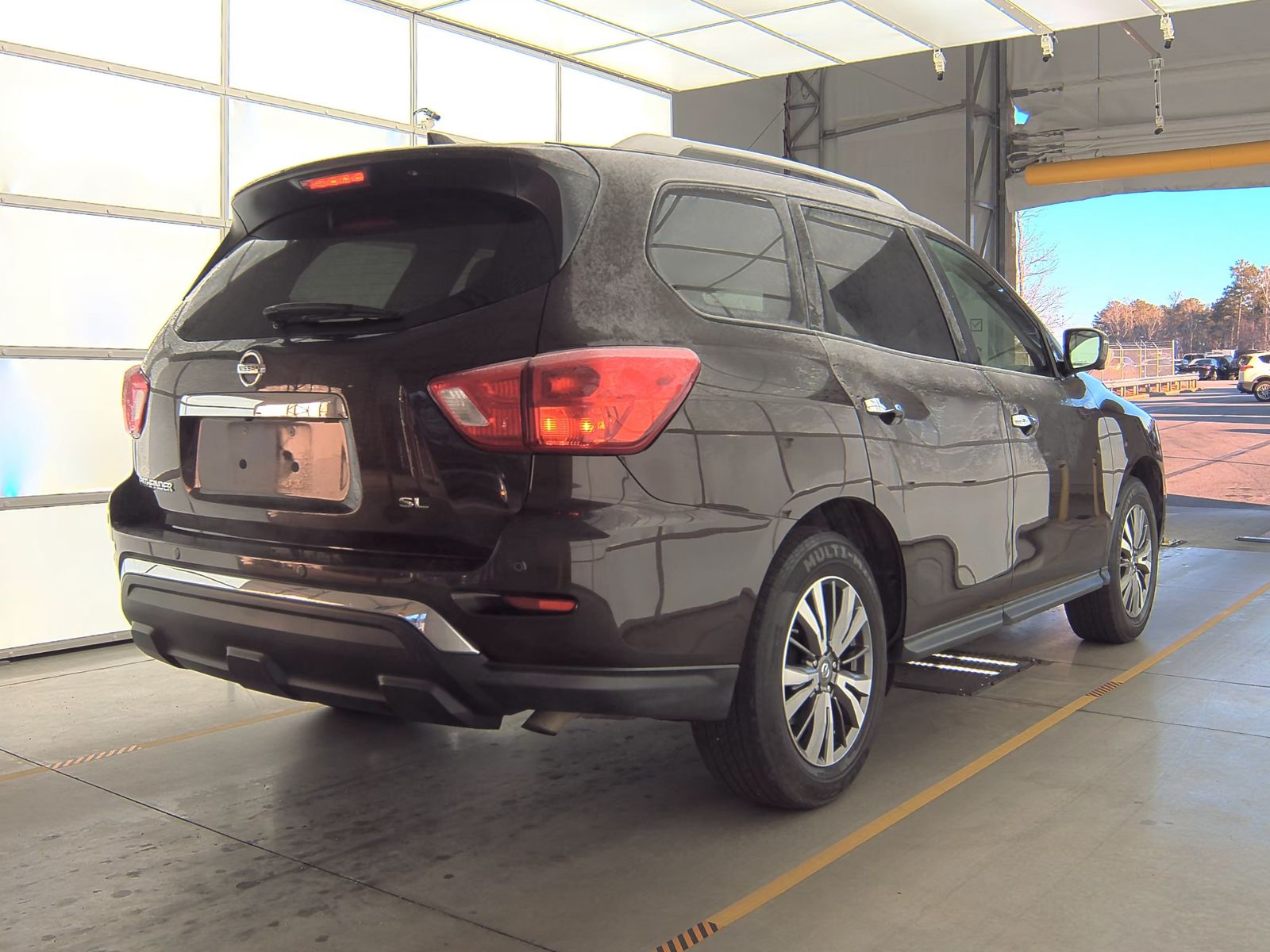 2019 Nissan Pathfinder SL FWD