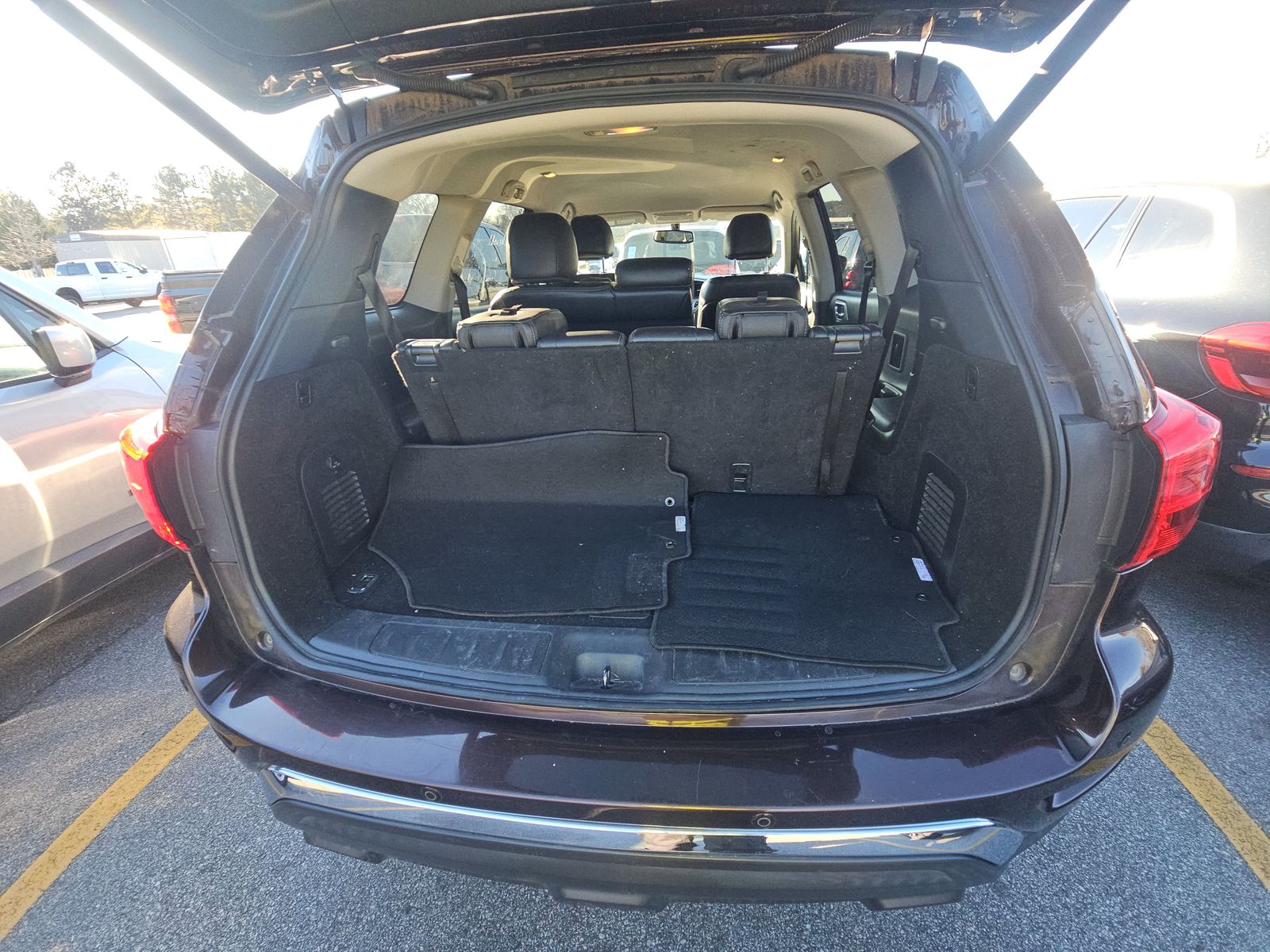 2019 Nissan Pathfinder SL FWD