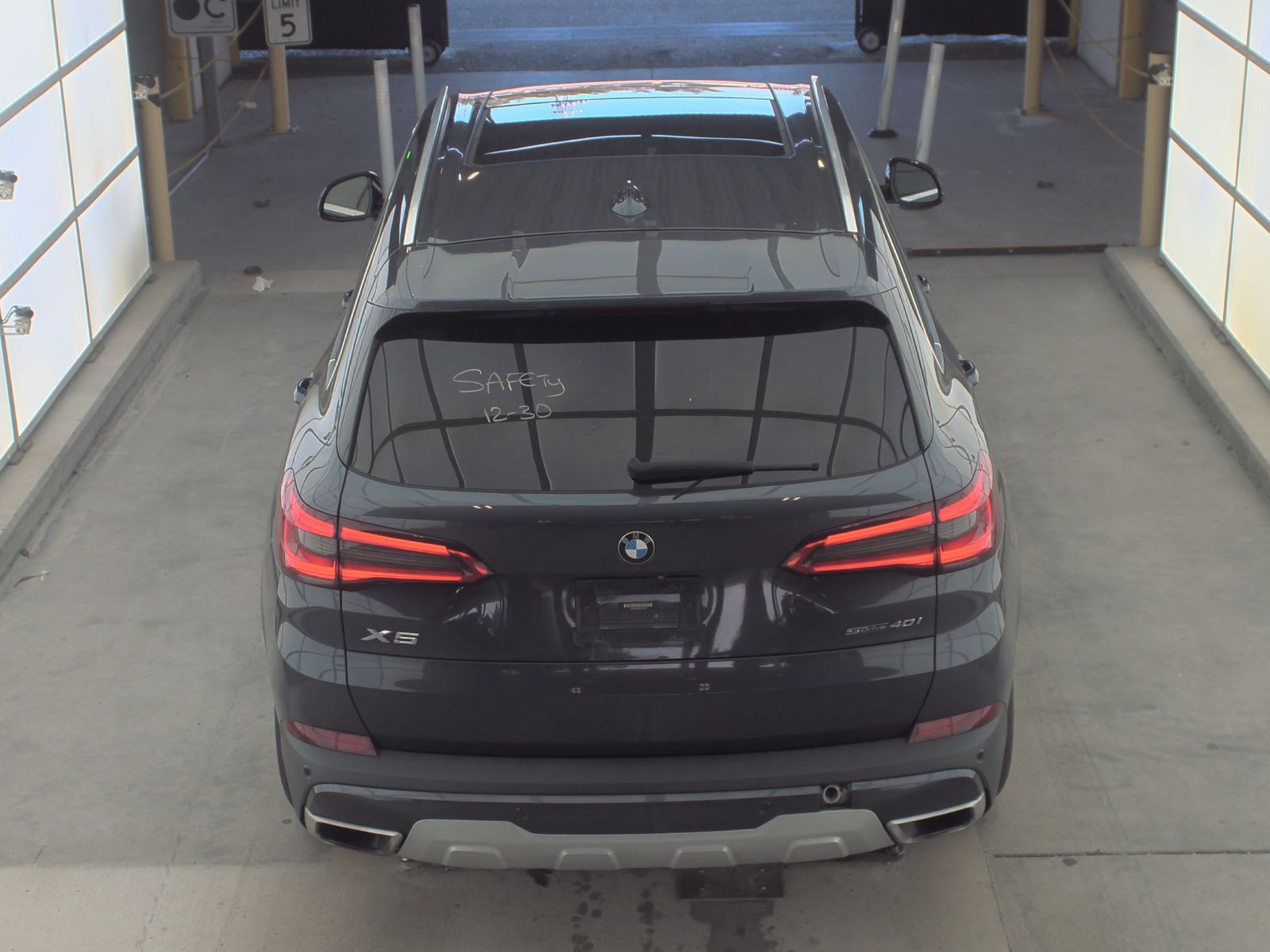 2020 BMW X5 sDrive40i RWD