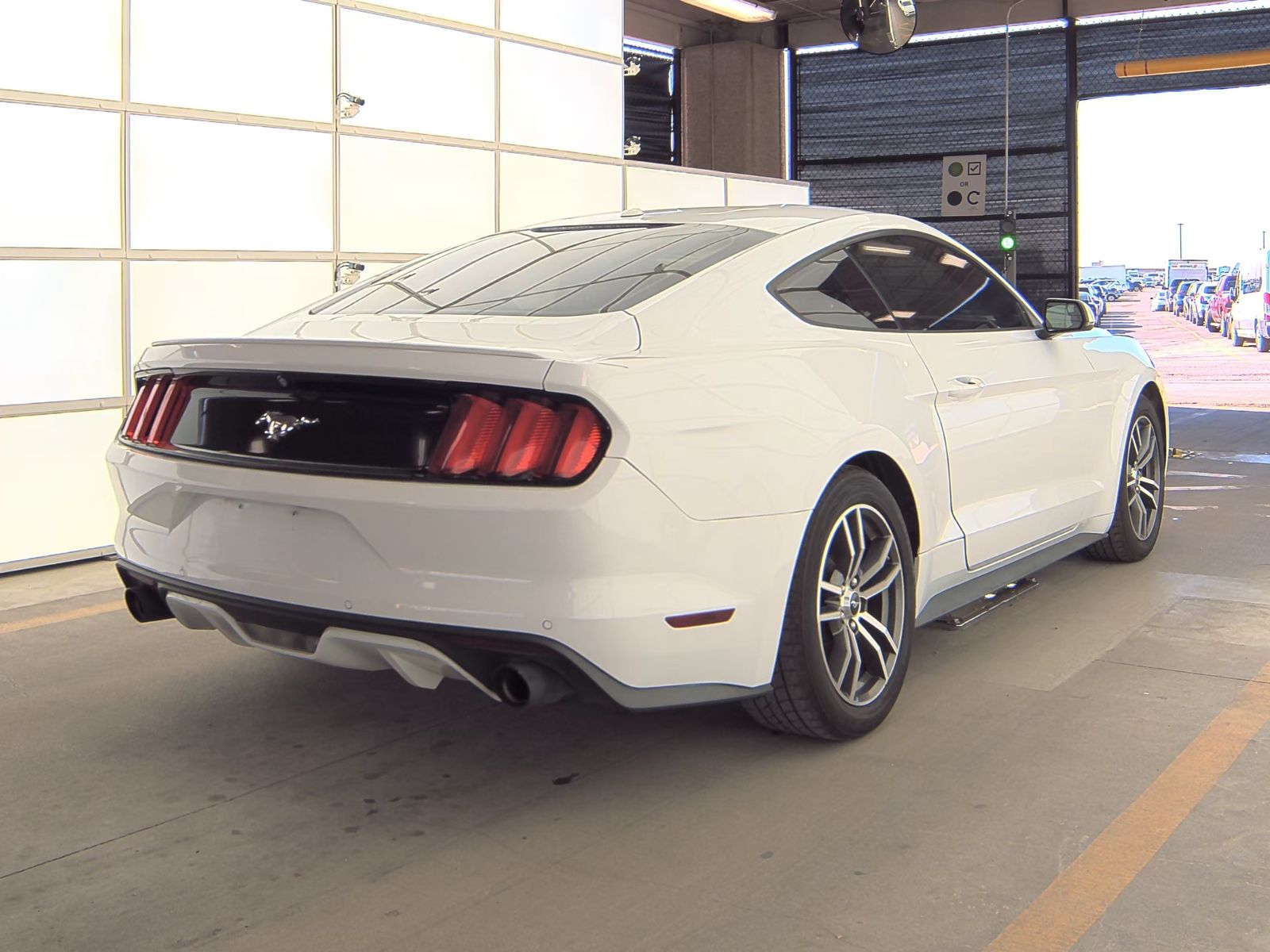 2016 Ford Mustang EcoBoost Premium RWD