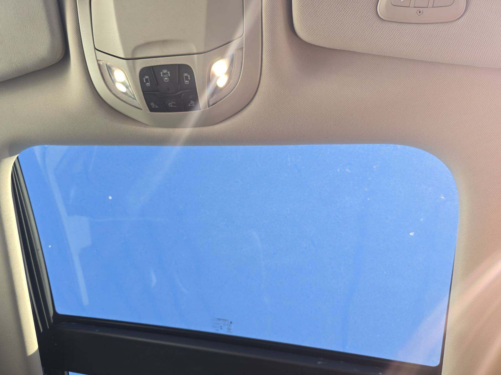 2022 Chrysler Pacifica Limited FWD