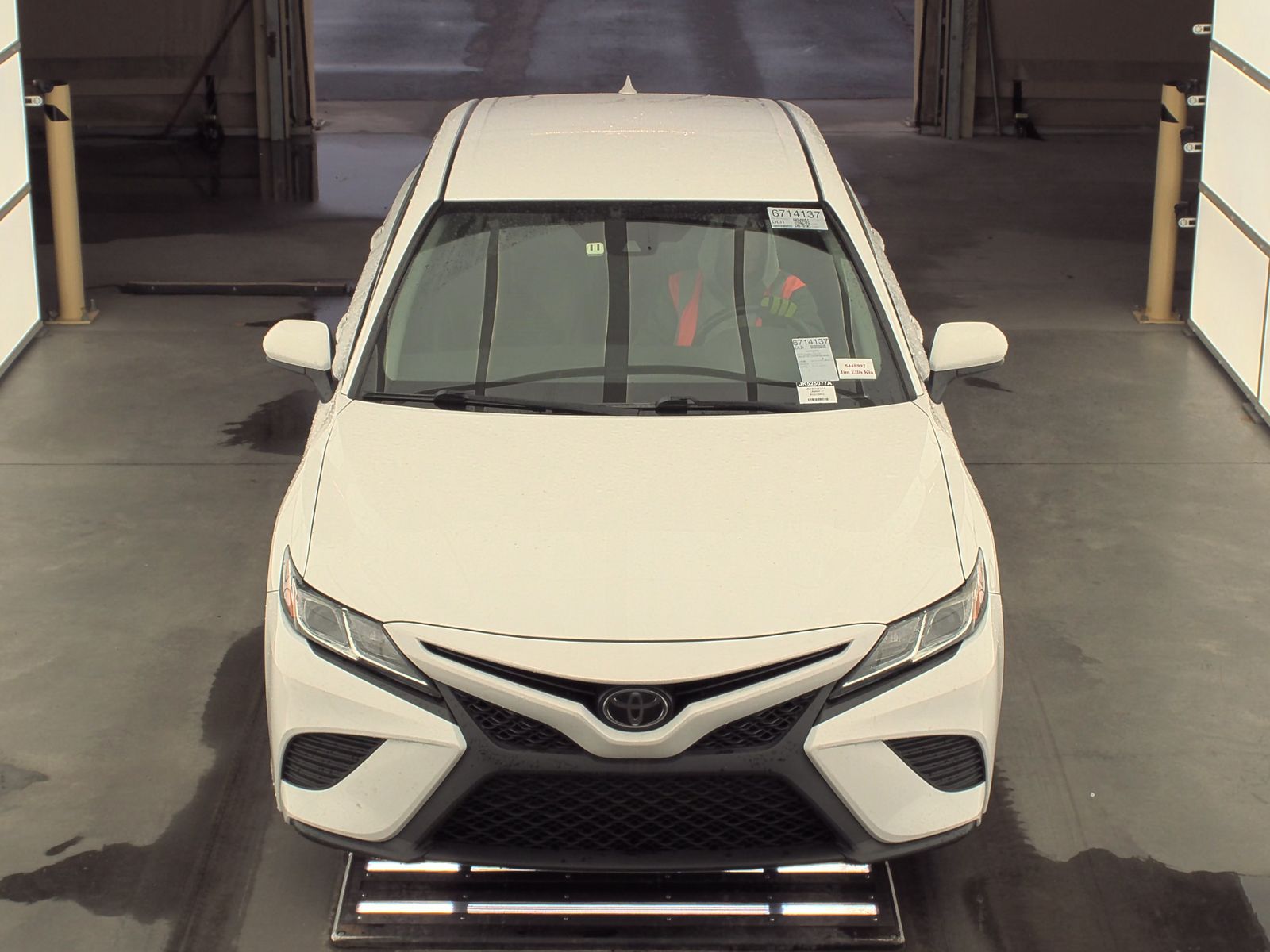 2019 Toyota Camry SE FWD