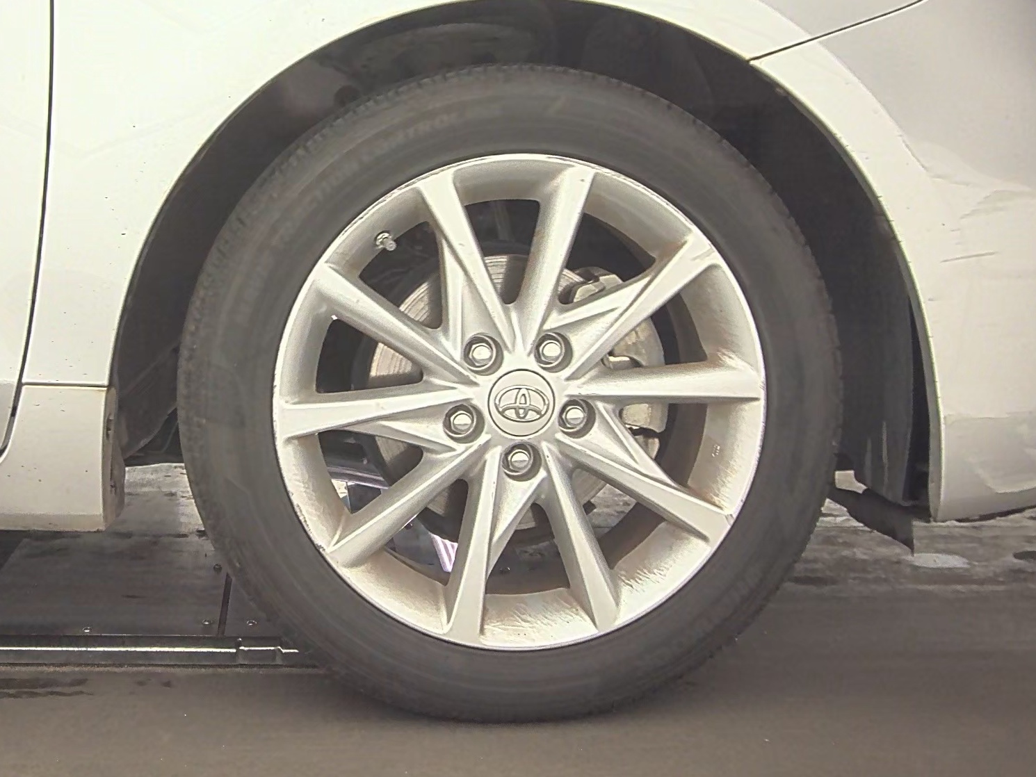 2012 Toyota Prius v Five FWD