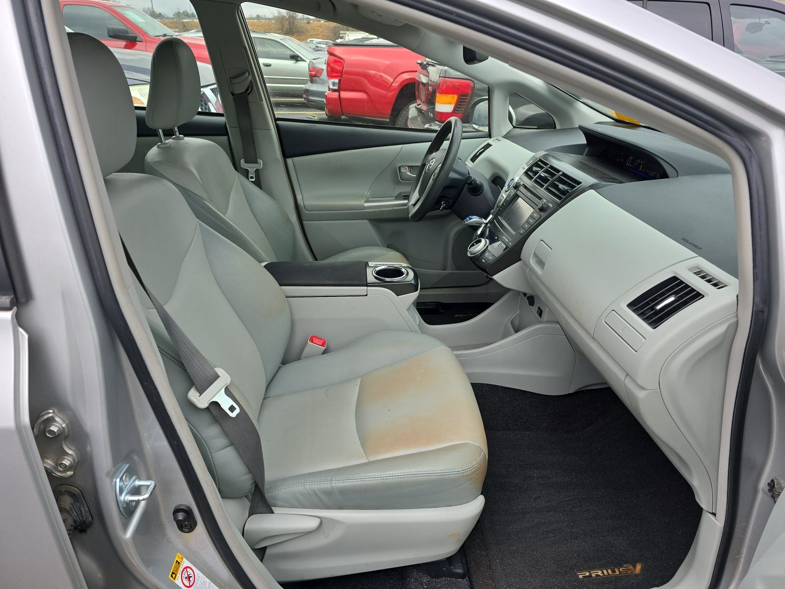 2012 Toyota Prius v Five FWD