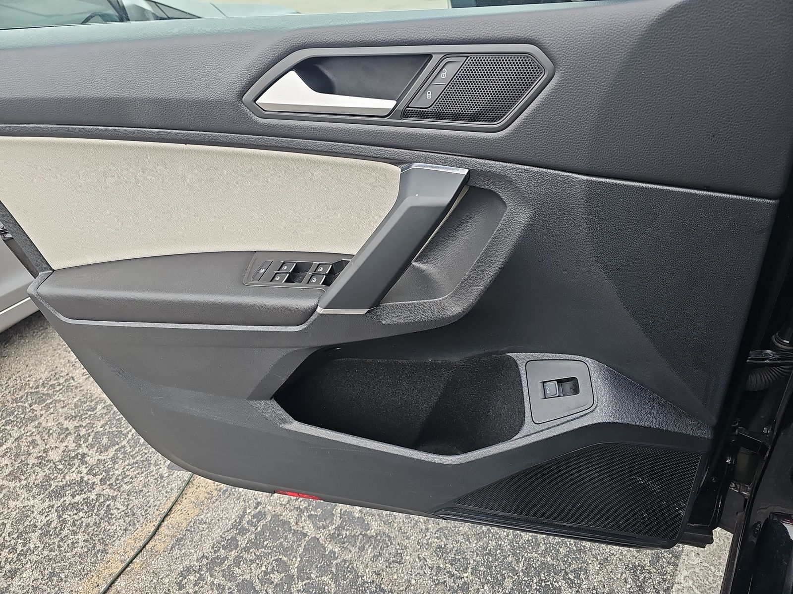 2020 Volkswagen Tiguan 2.0T SEL FWD