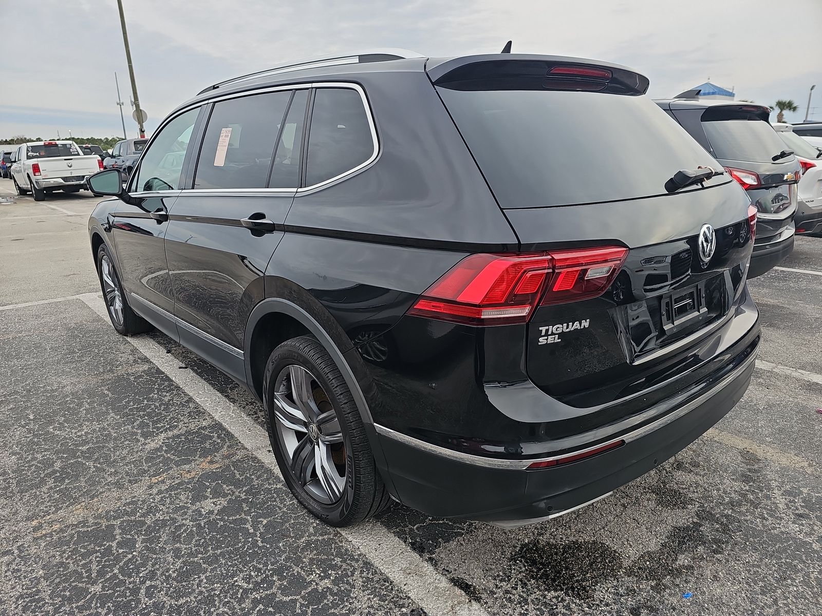 2020 Volkswagen Tiguan 2.0T SEL FWD