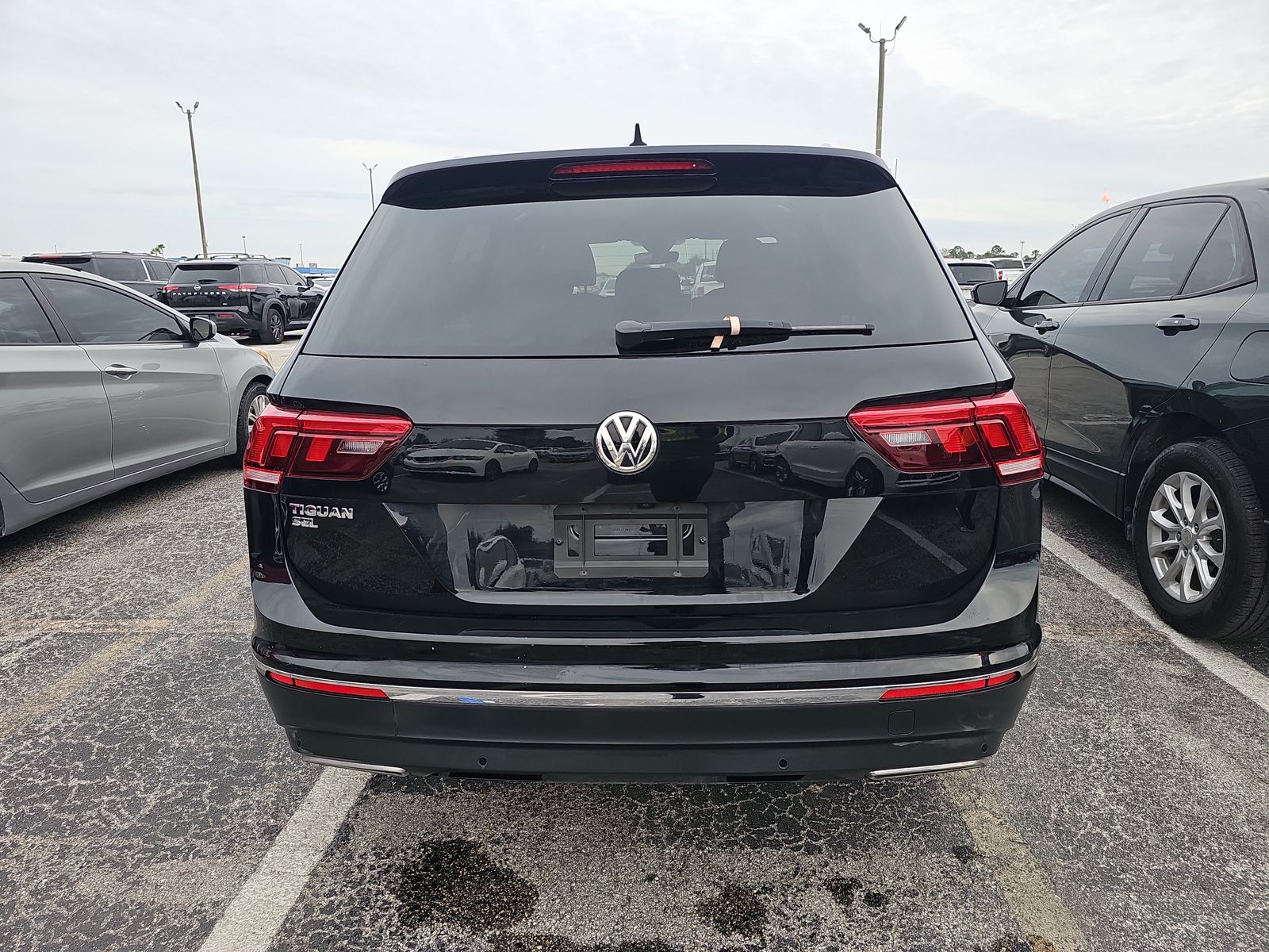 2020 Volkswagen Tiguan 2.0T SEL FWD