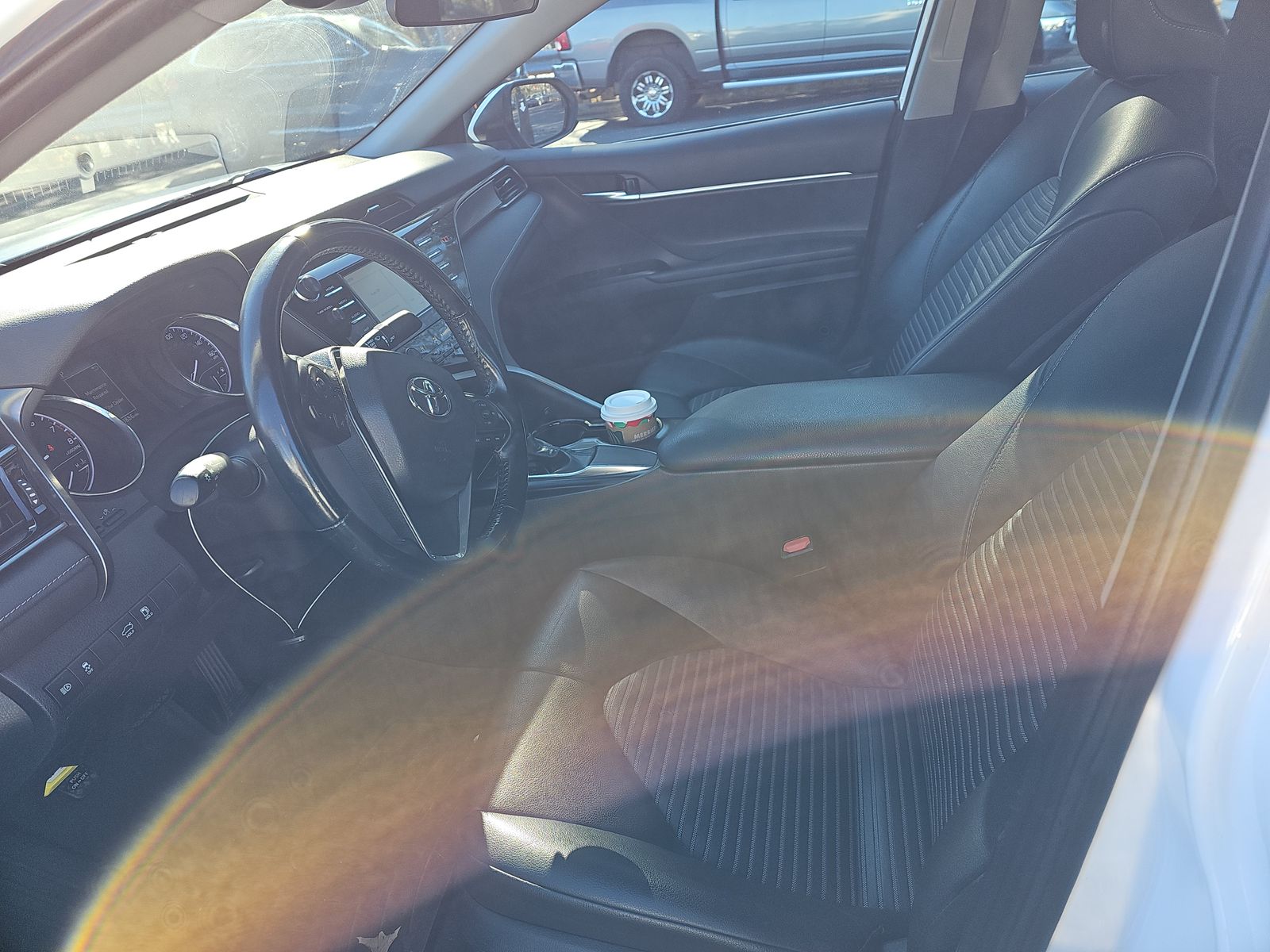 2019 Toyota Camry SE FWD