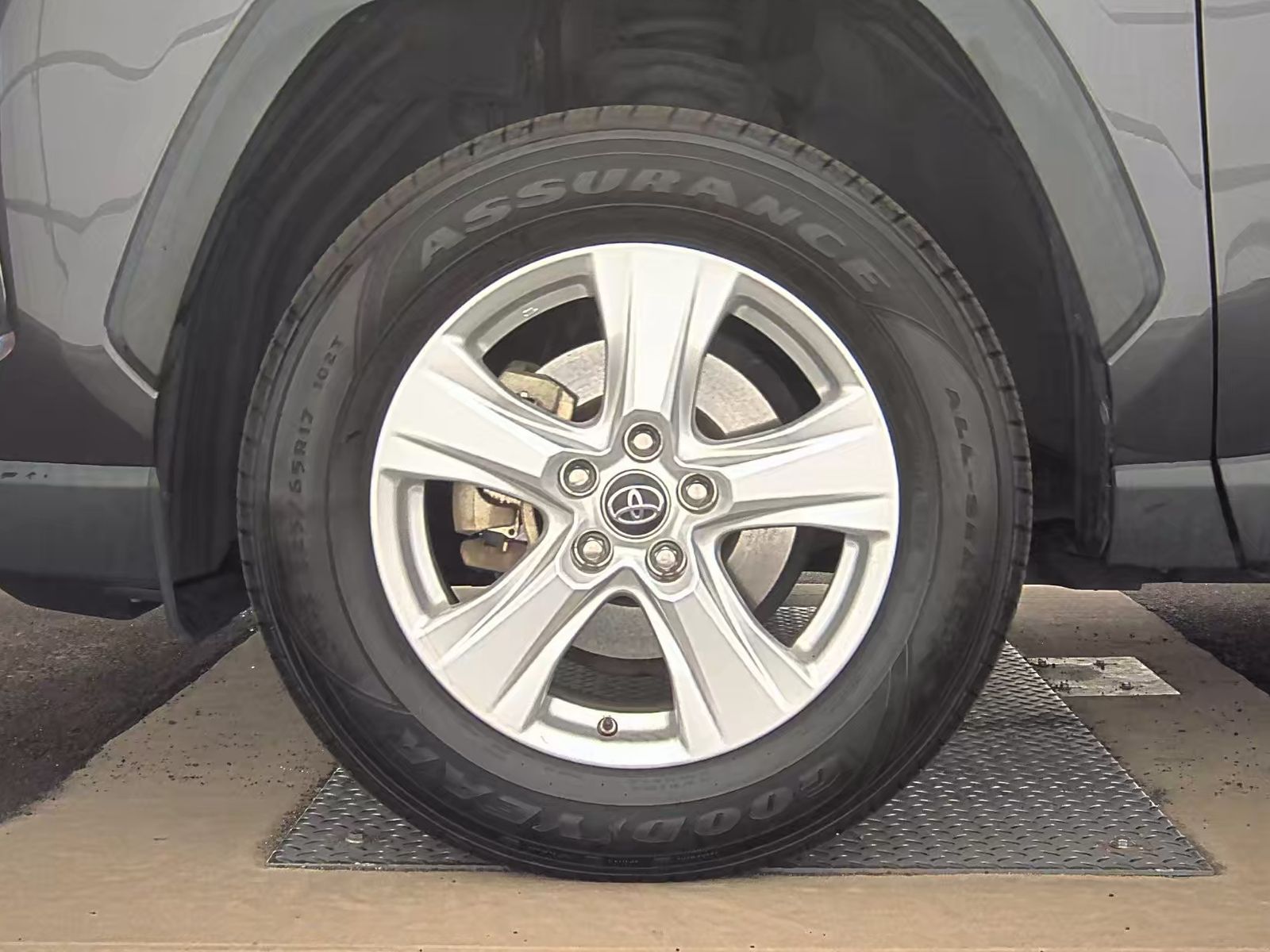 2019 Toyota RAV4 Hybrid LE AWD