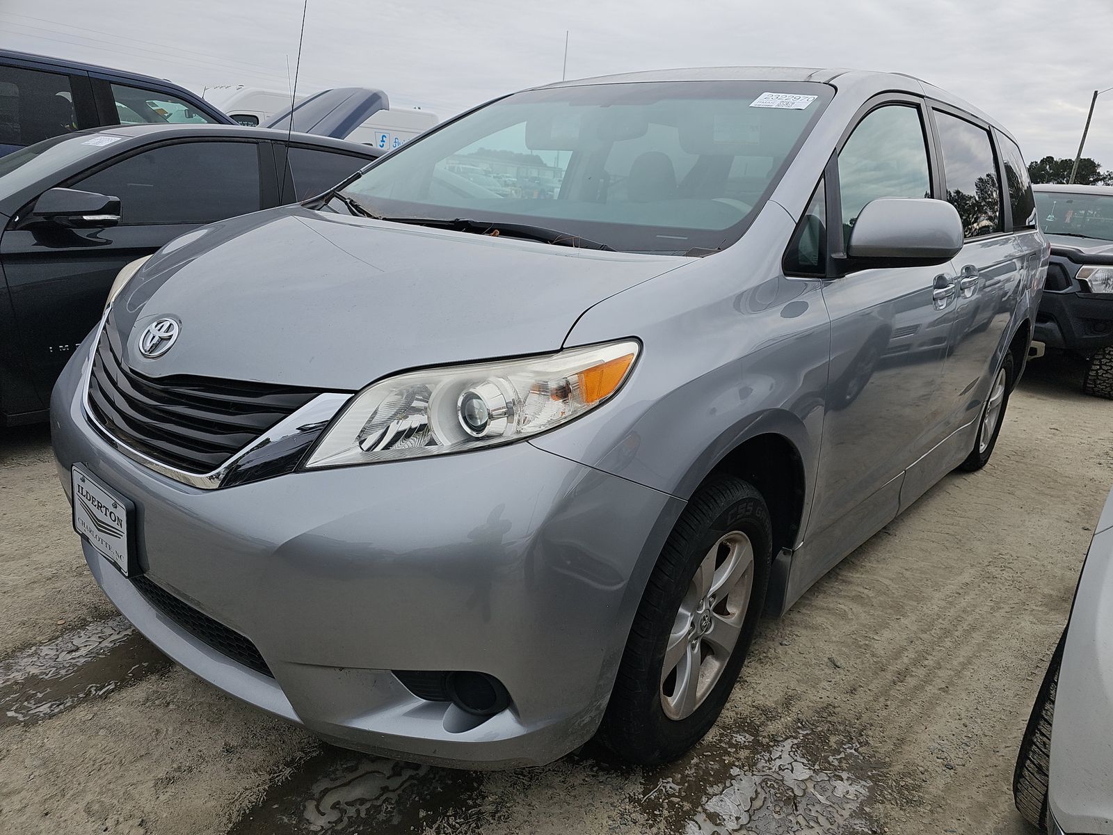 2012 Toyota Sienna