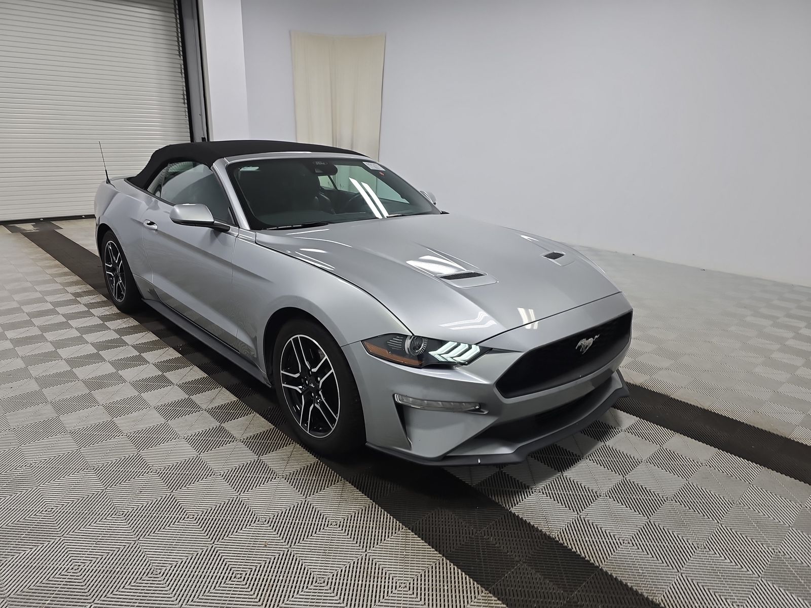 2022 Ford Mustang EcoBoost Premium RWD