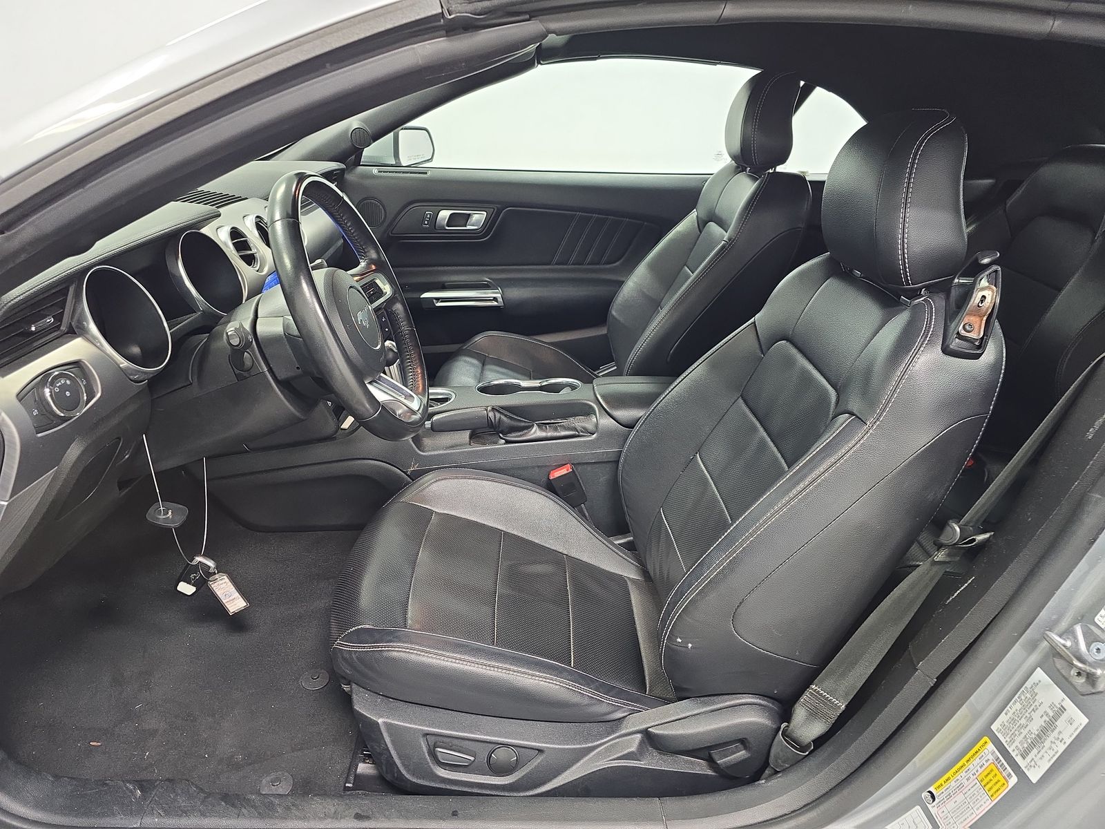 2022 Ford Mustang EcoBoost Premium RWD