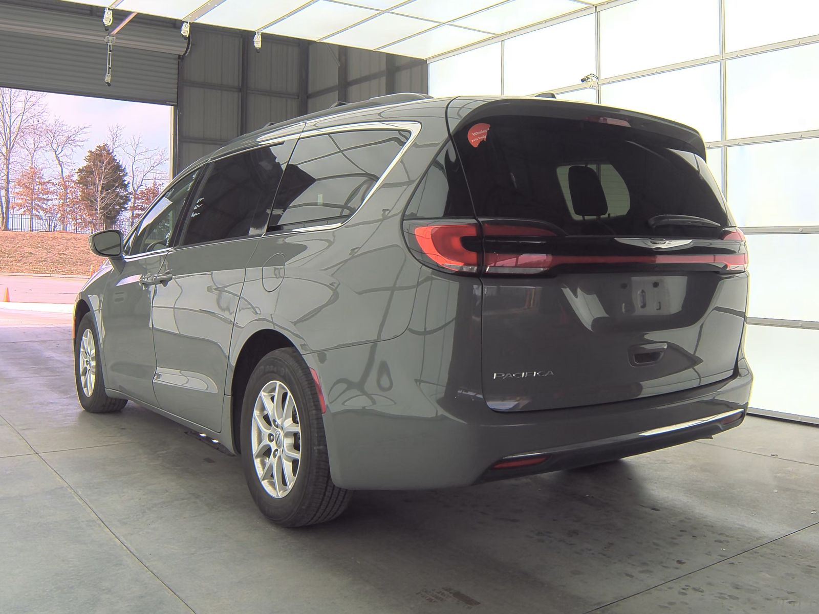 2022 Chrysler Pacifica Touring L FWD