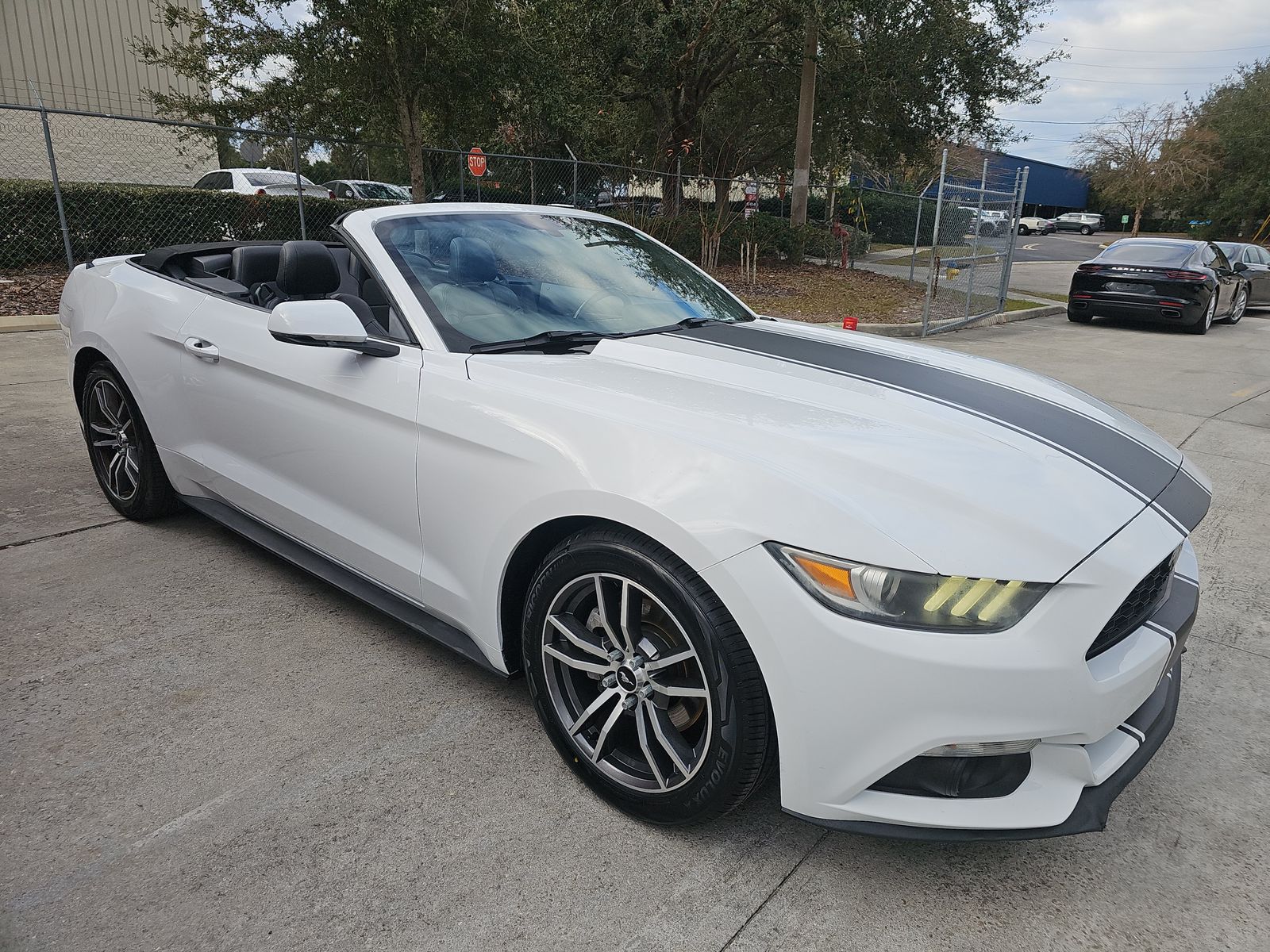 2016 Ford Mustang EcoBoost Premium RWD