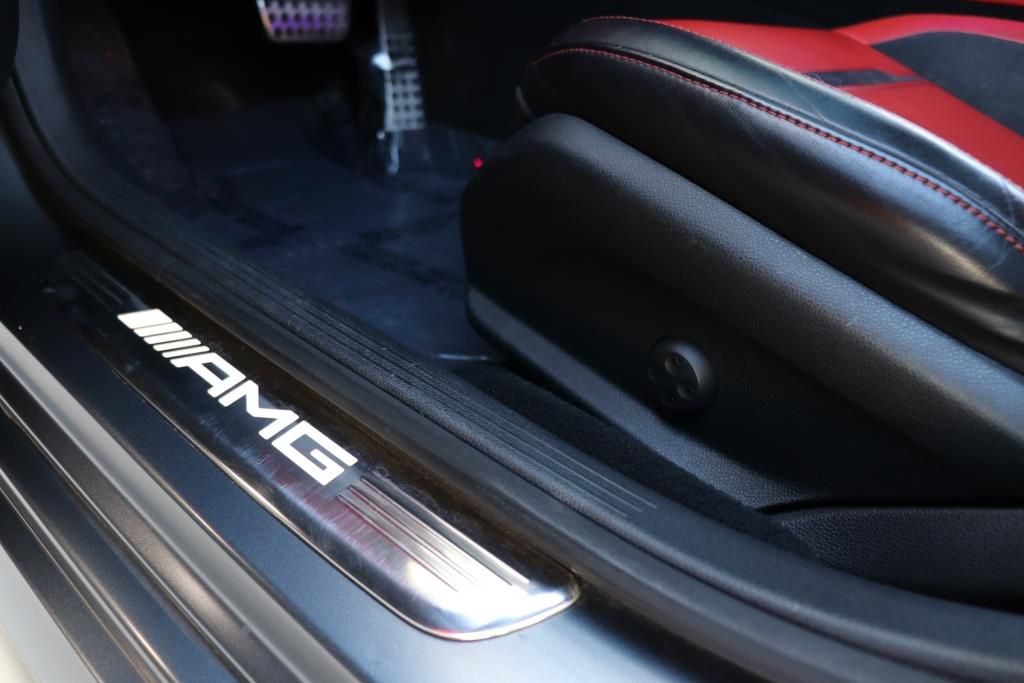Mercedes-Benz AMG GT 53 4MATIC Sedan снимка Mercedes-Benz AMG GT 53 4MATIC Sedan