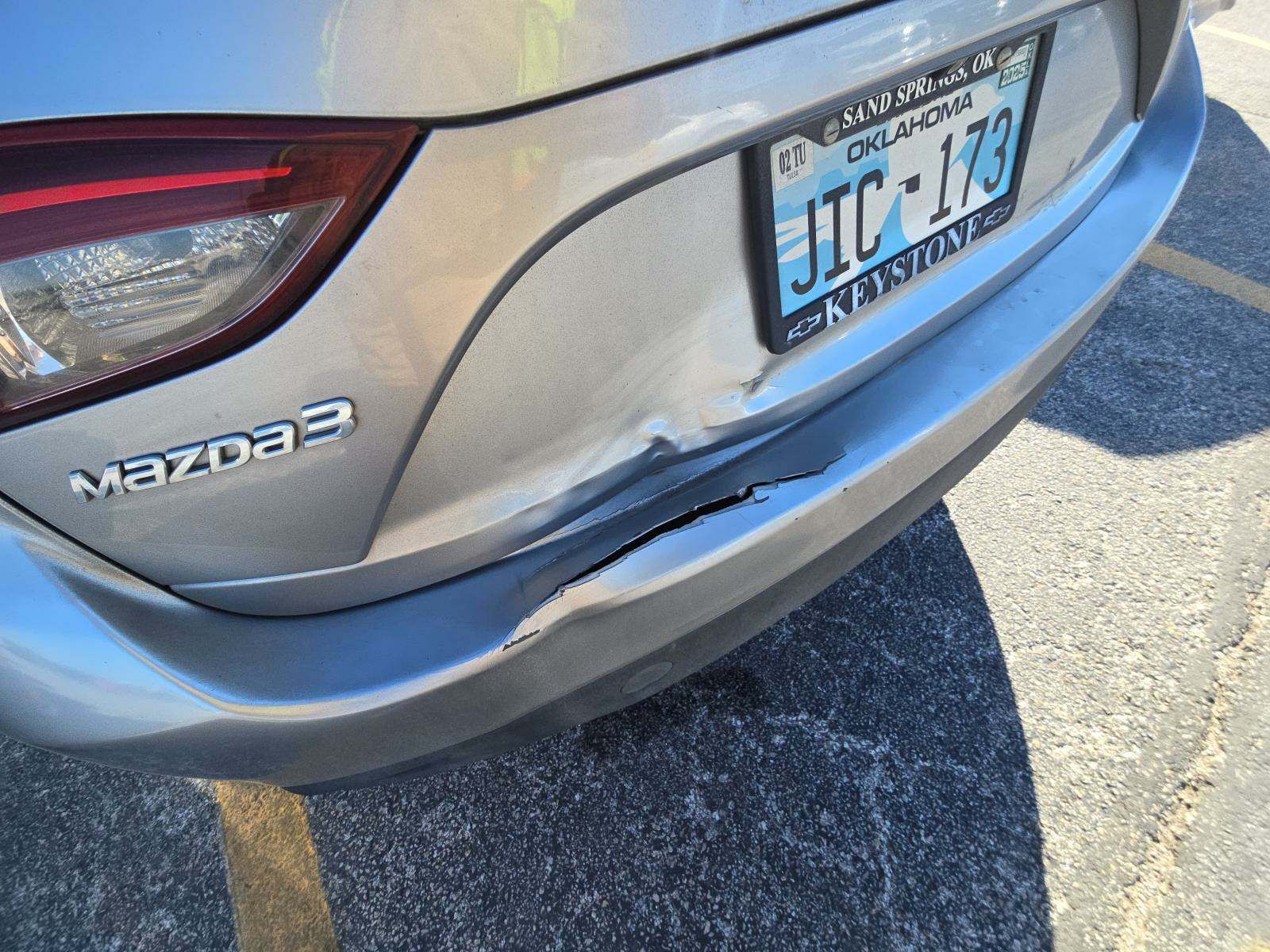 2015 MAZDA MAZDA3 i Touring FWD