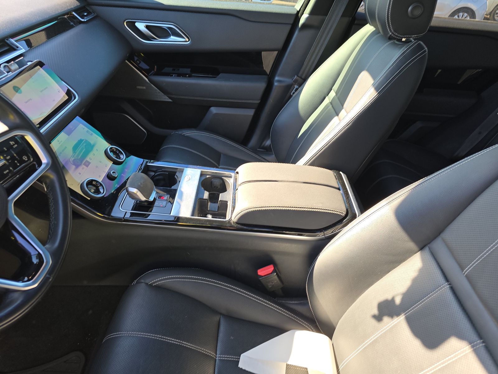 2022 Land Rover Range Rover Velar R-Dynamic S AWD