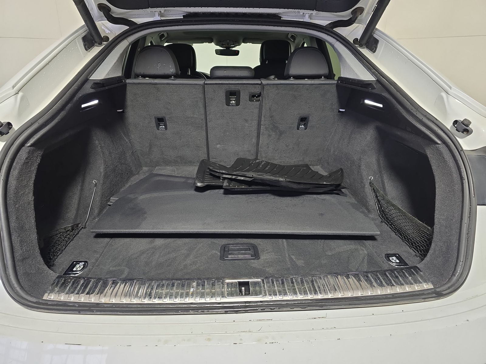 2021 Audi e-tron Premium AWD