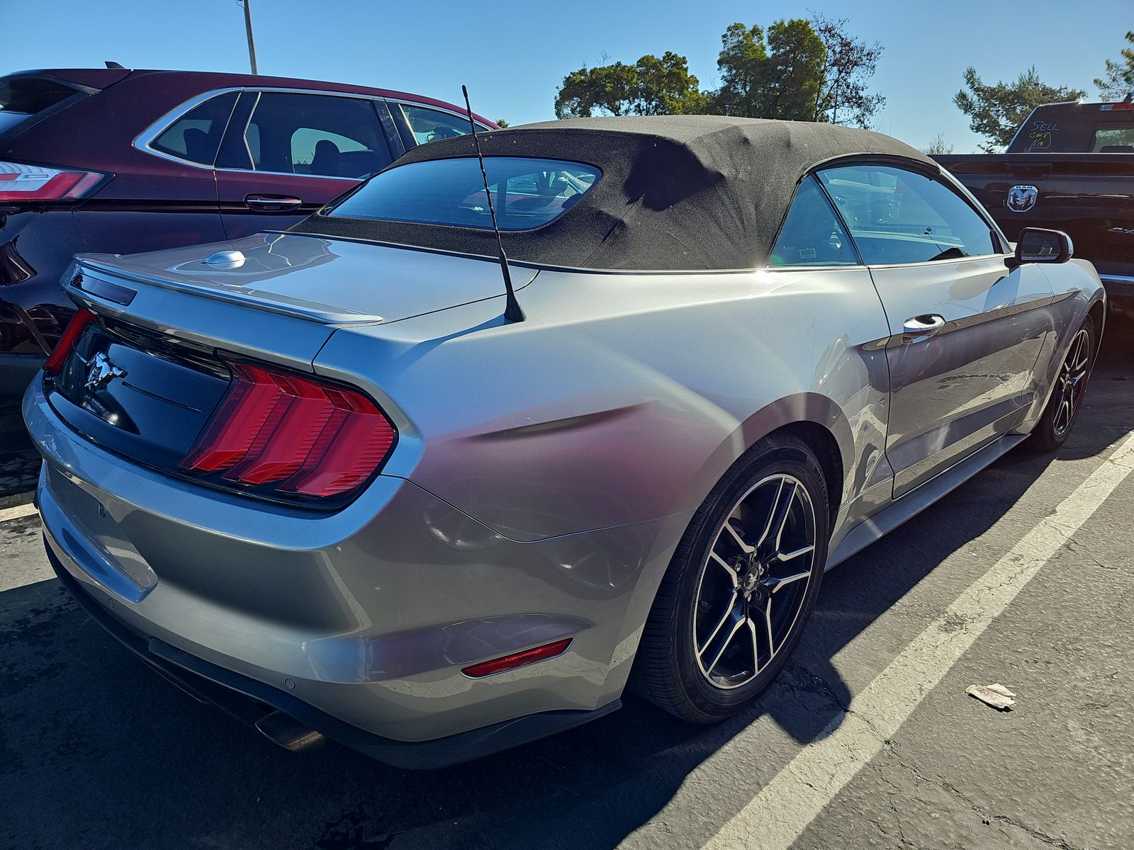2022 Ford Mustang EcoBoost Premium RWD