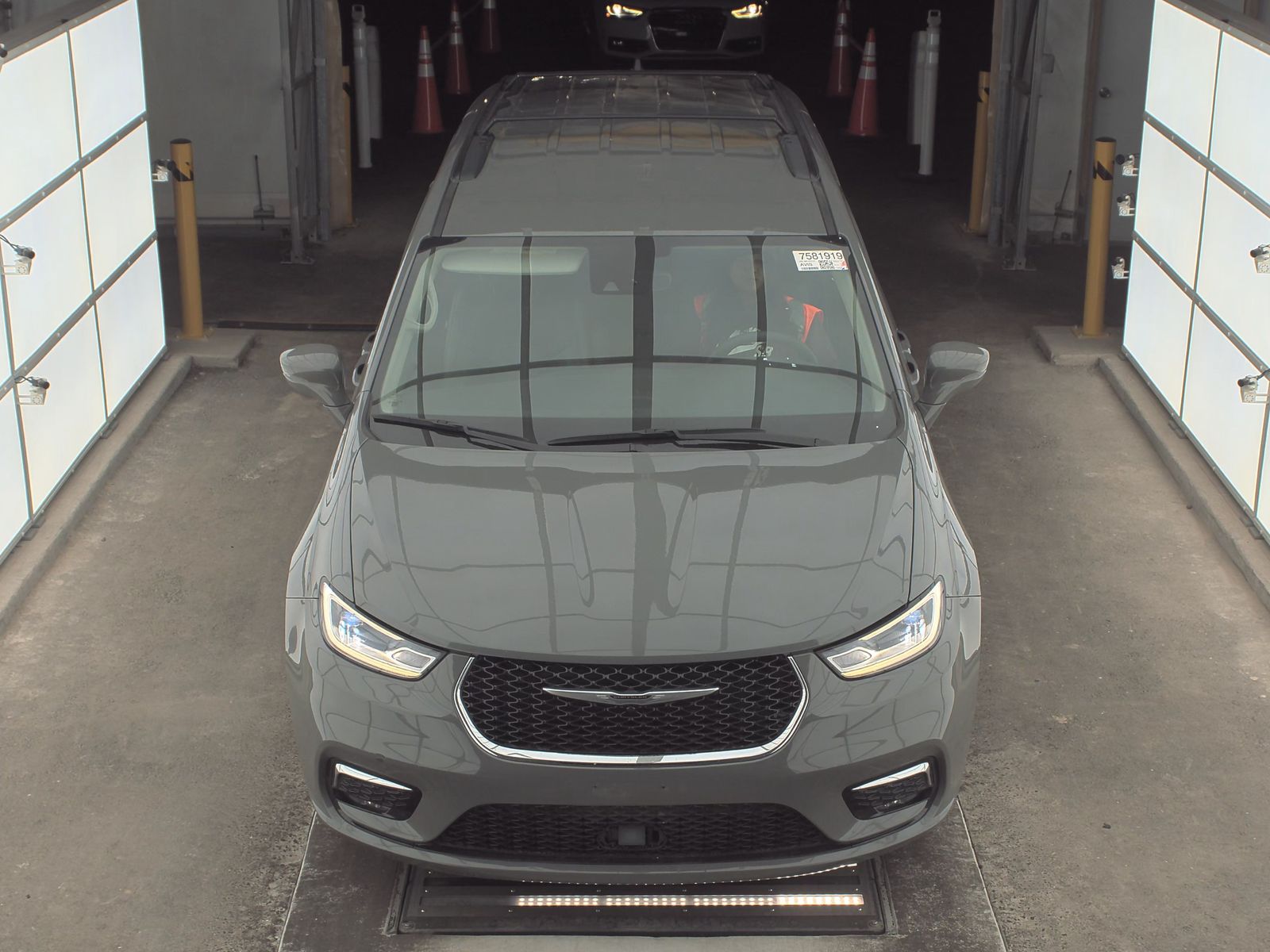 2022 Chrysler Pacifica Touring L FWD