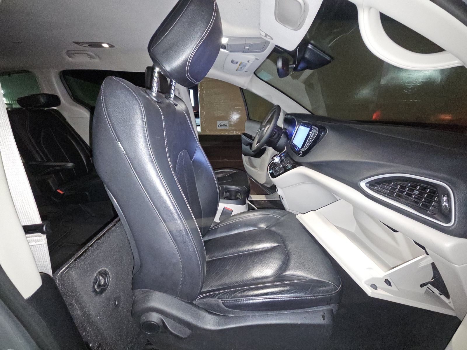 2022 Chrysler Pacifica Touring L FWD
