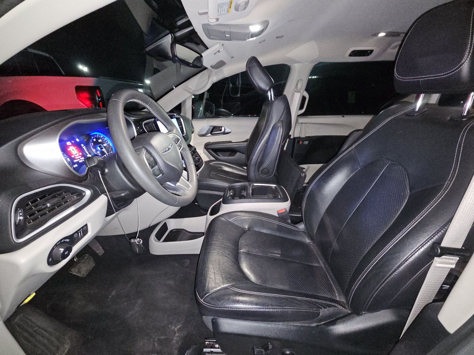 2022 Chrysler Pacifica Touring L FWD