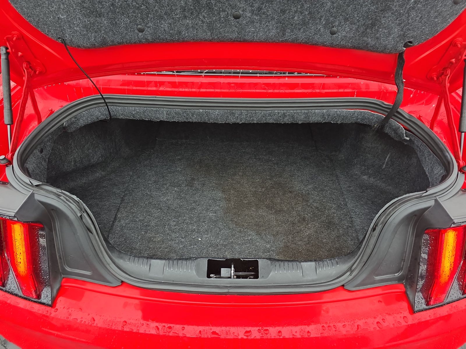 2018 Ford Mustang EcoBoost Premium RWD