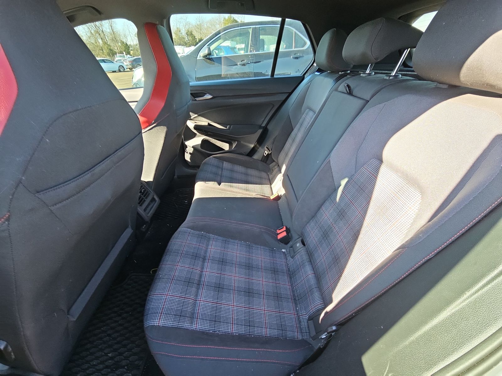 2022 Volkswagen Golf GTI 2.0T SE FWD