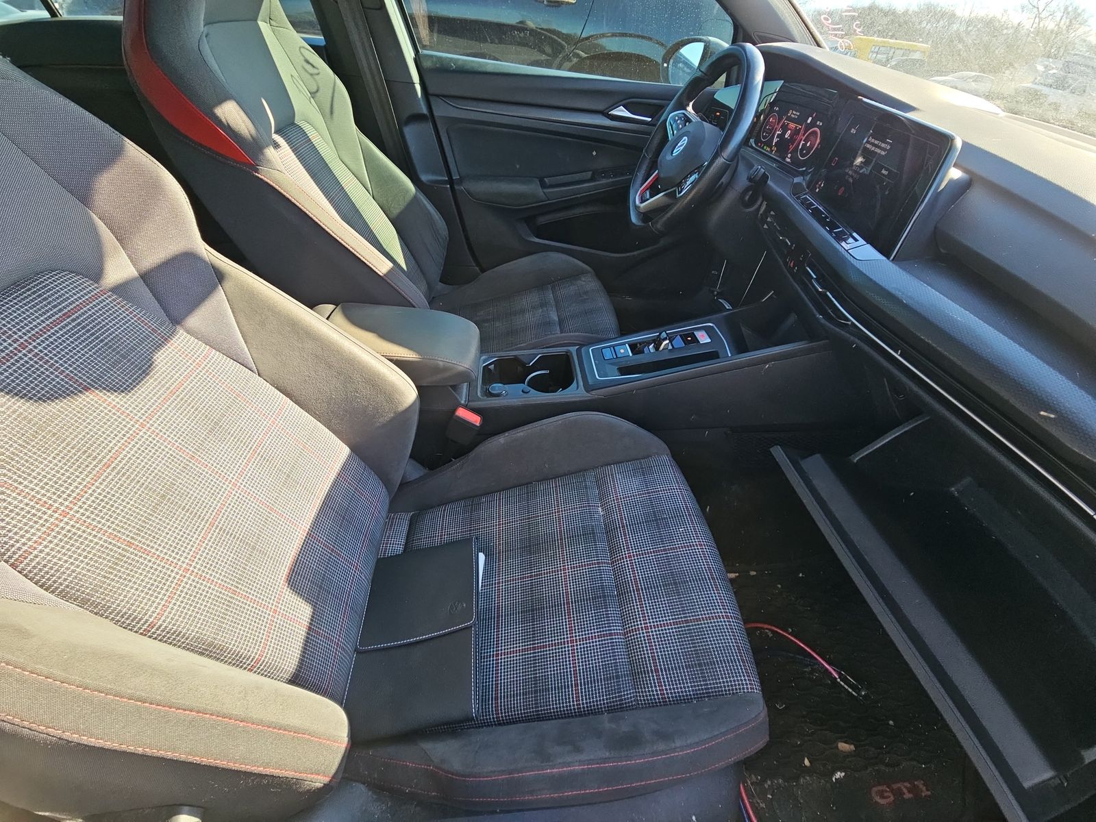 2022 Volkswagen Golf GTI 2.0T SE FWD