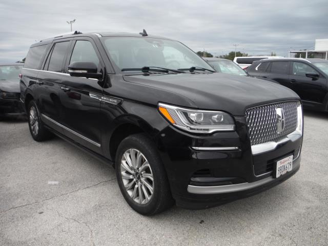 2022 Lincoln Navigator L Standard AWD