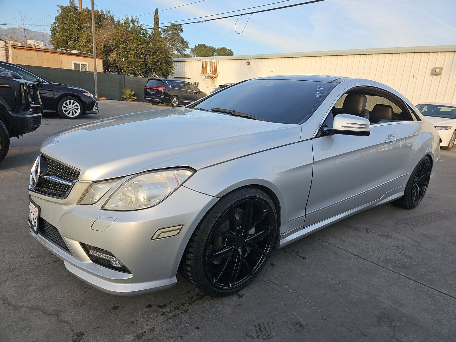 Mercedes-Benz E 550 Coupe снимка Mercedes-Benz E 550 Coupe