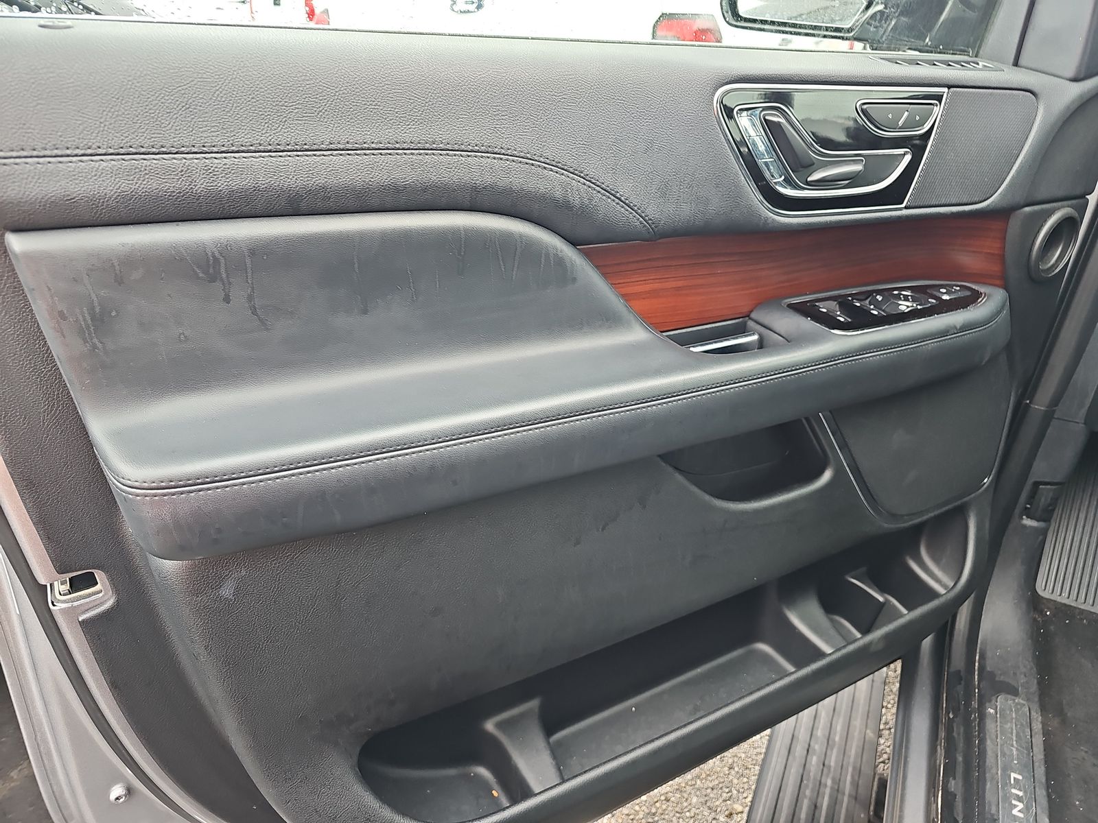 2022 Lincoln Navigator L Standard AWD