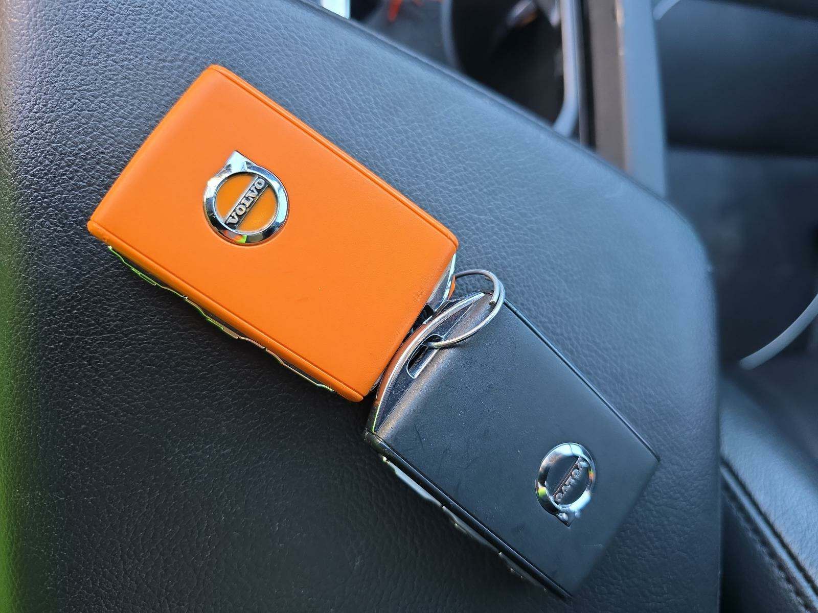 2022 Volvo S60 B5 Momentum AWD